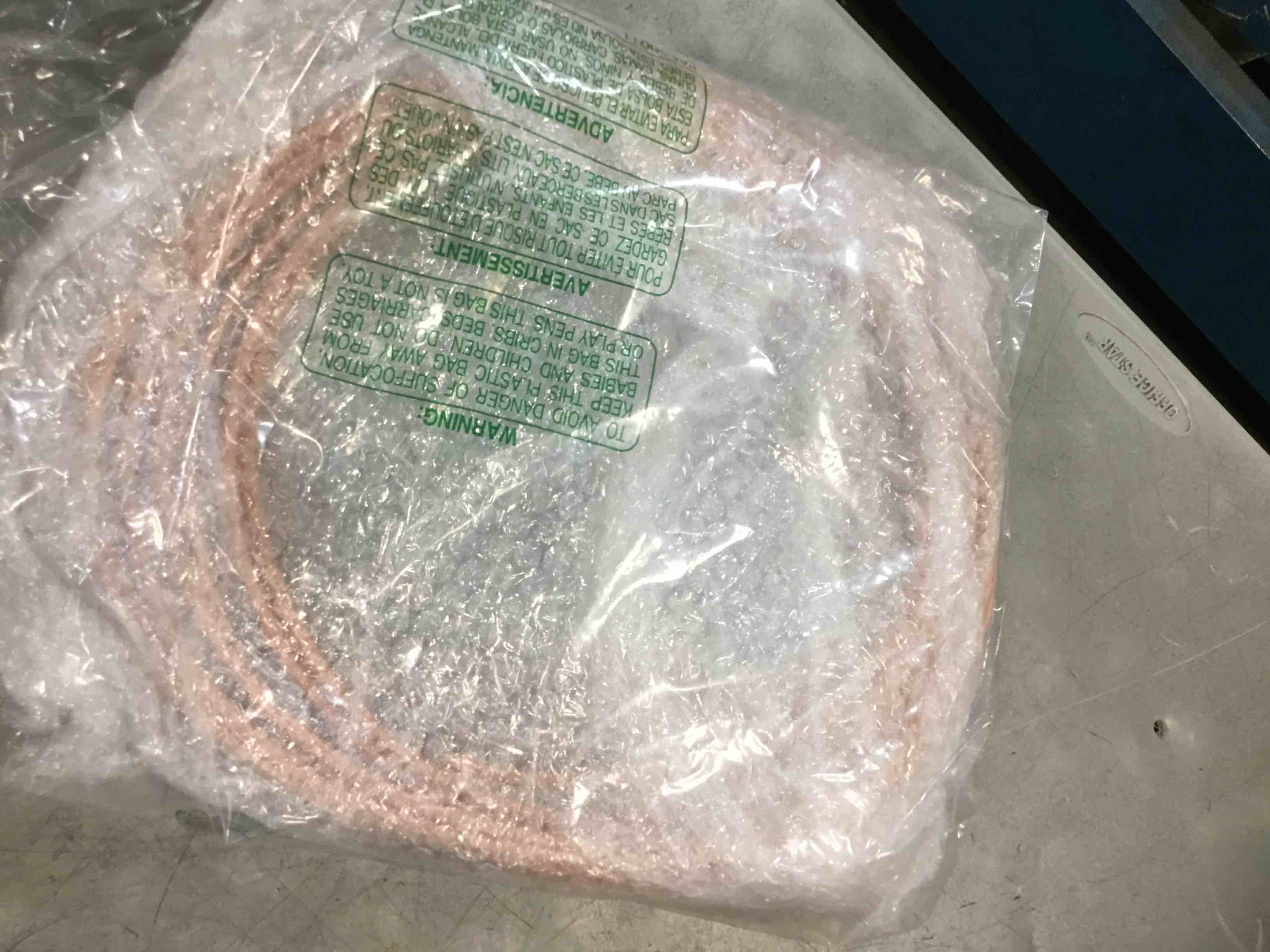 https://s3.amazonaws.com/lotting-images-prod/bidfta/TEA2258161_1744746032836.jpeg