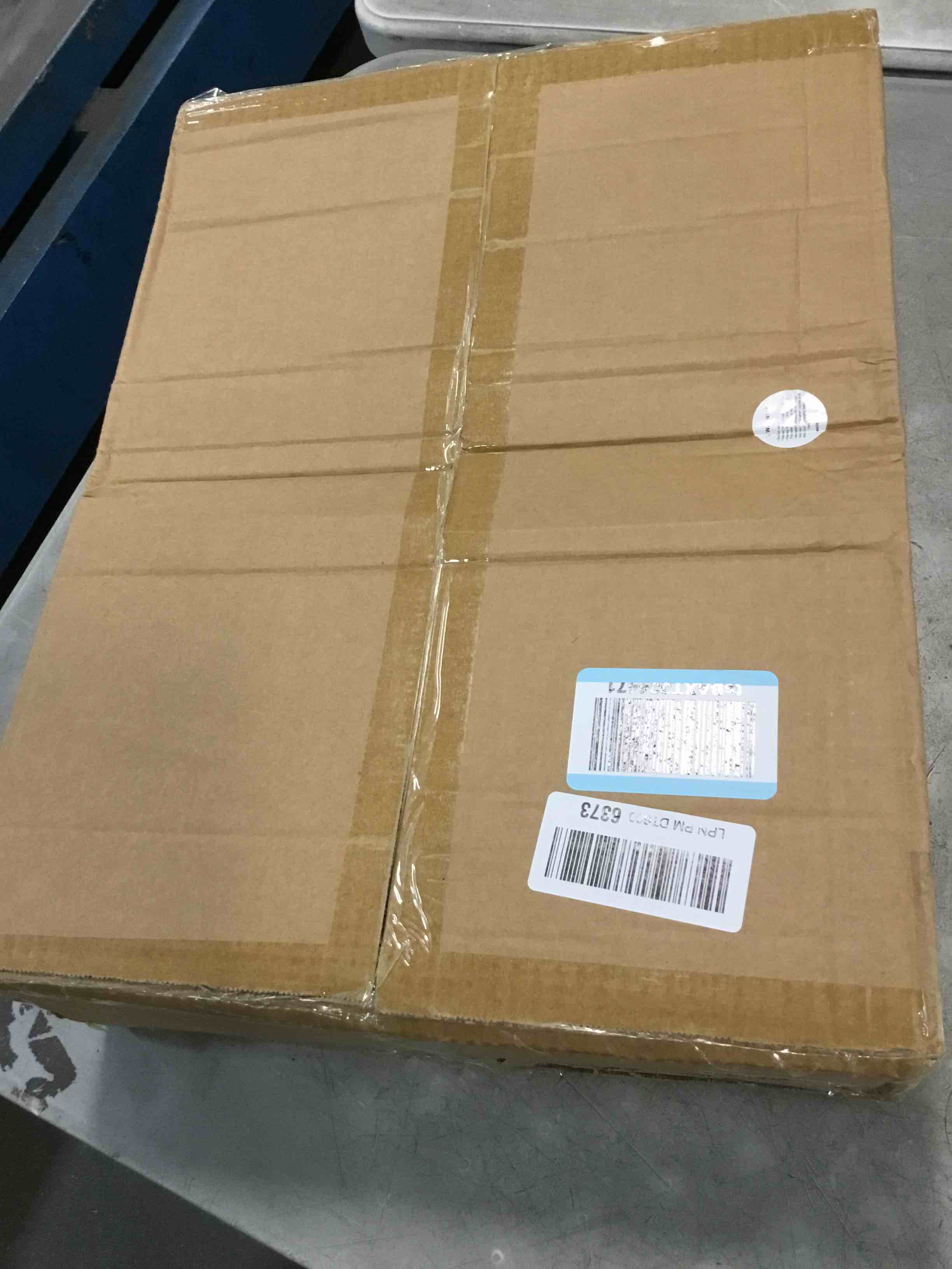 https://s3.amazonaws.com/lotting-images-prod/bidfta/TEA2258243_1744900199957.jpeg