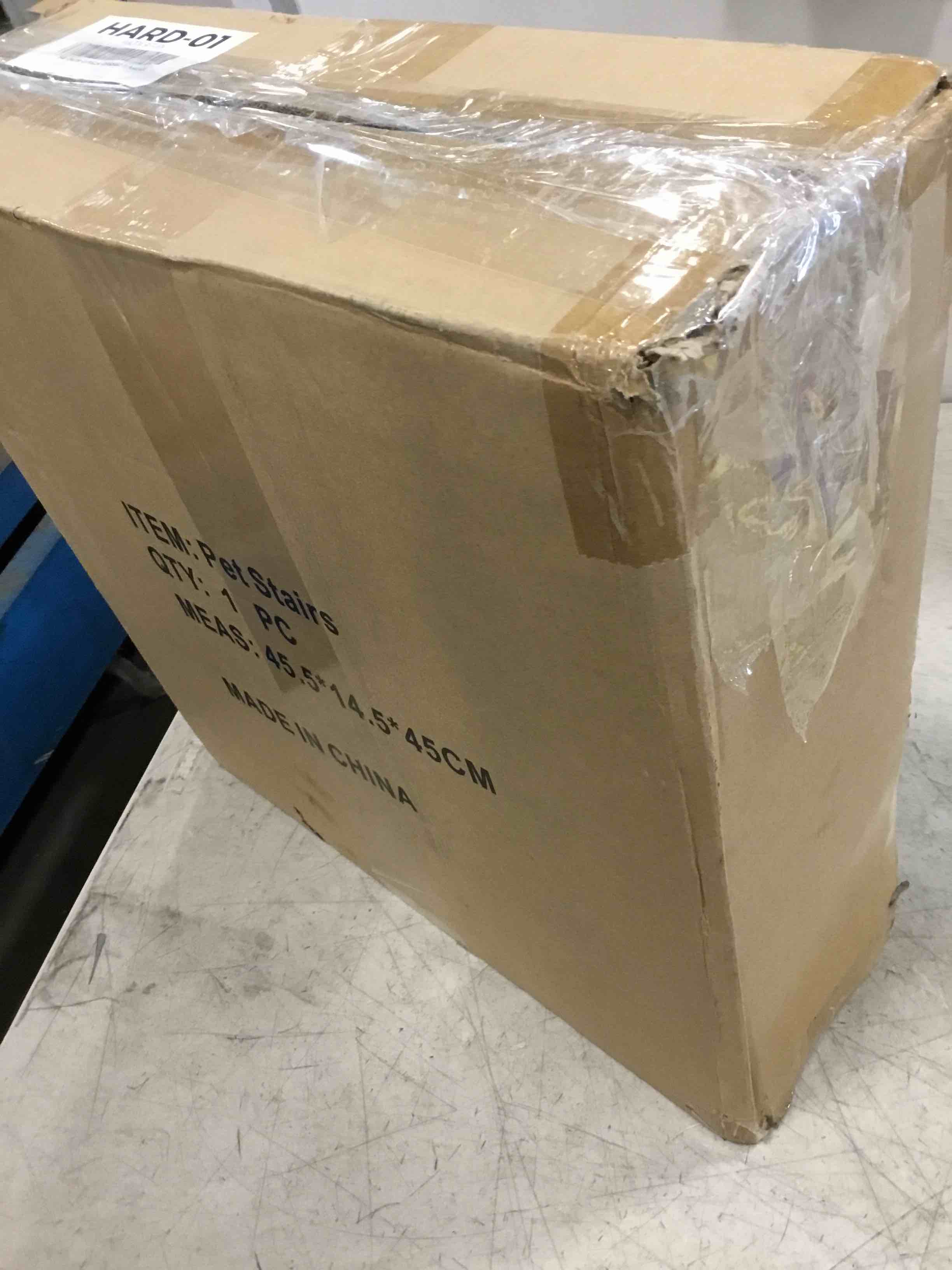 https://s3.amazonaws.com/lotting-images-prod/bidfta/TEA2258737_1745497539616.jpeg