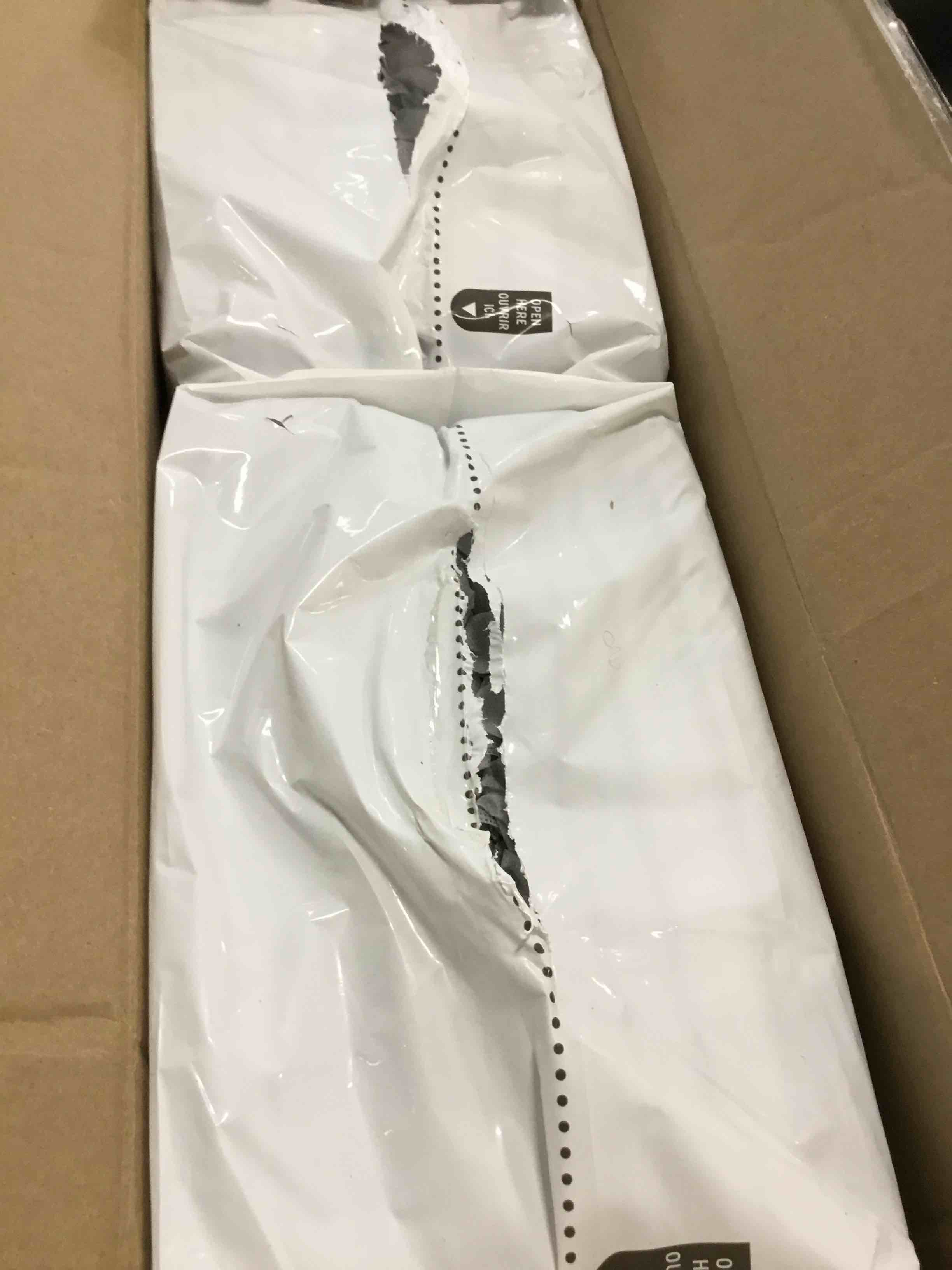 https://s3.amazonaws.com/lotting-images-prod/bidfta/TEA2259052_1745853147921.jpeg
