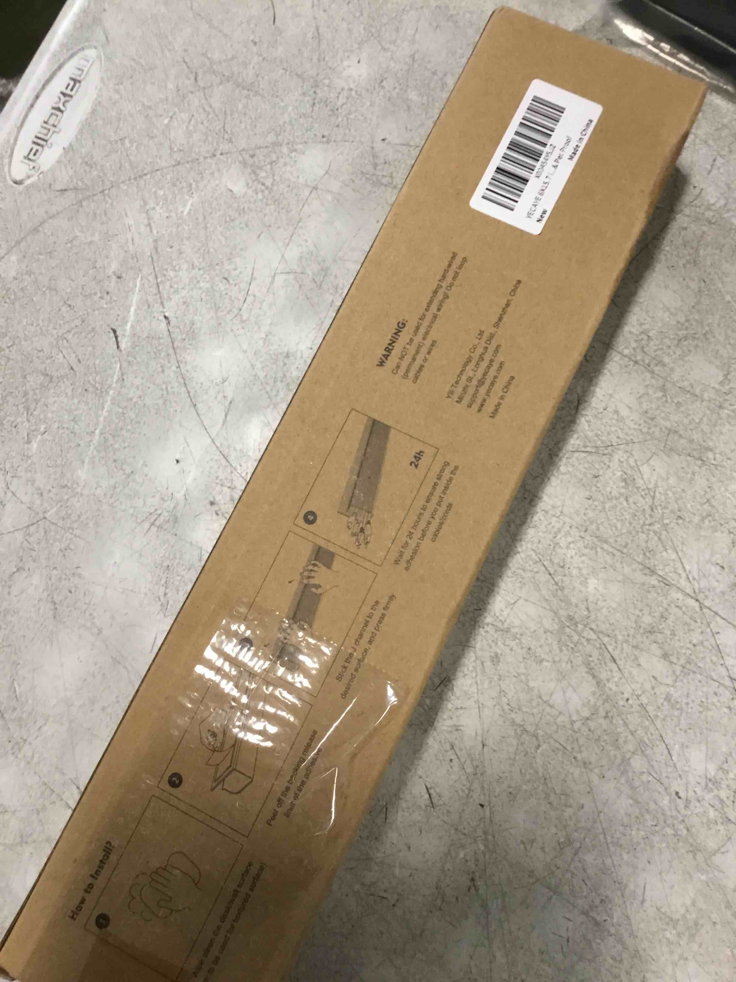 https://s3.amazonaws.com/lotting-images-prod/bidfta/TEA2259124_1745861792506.jpeg