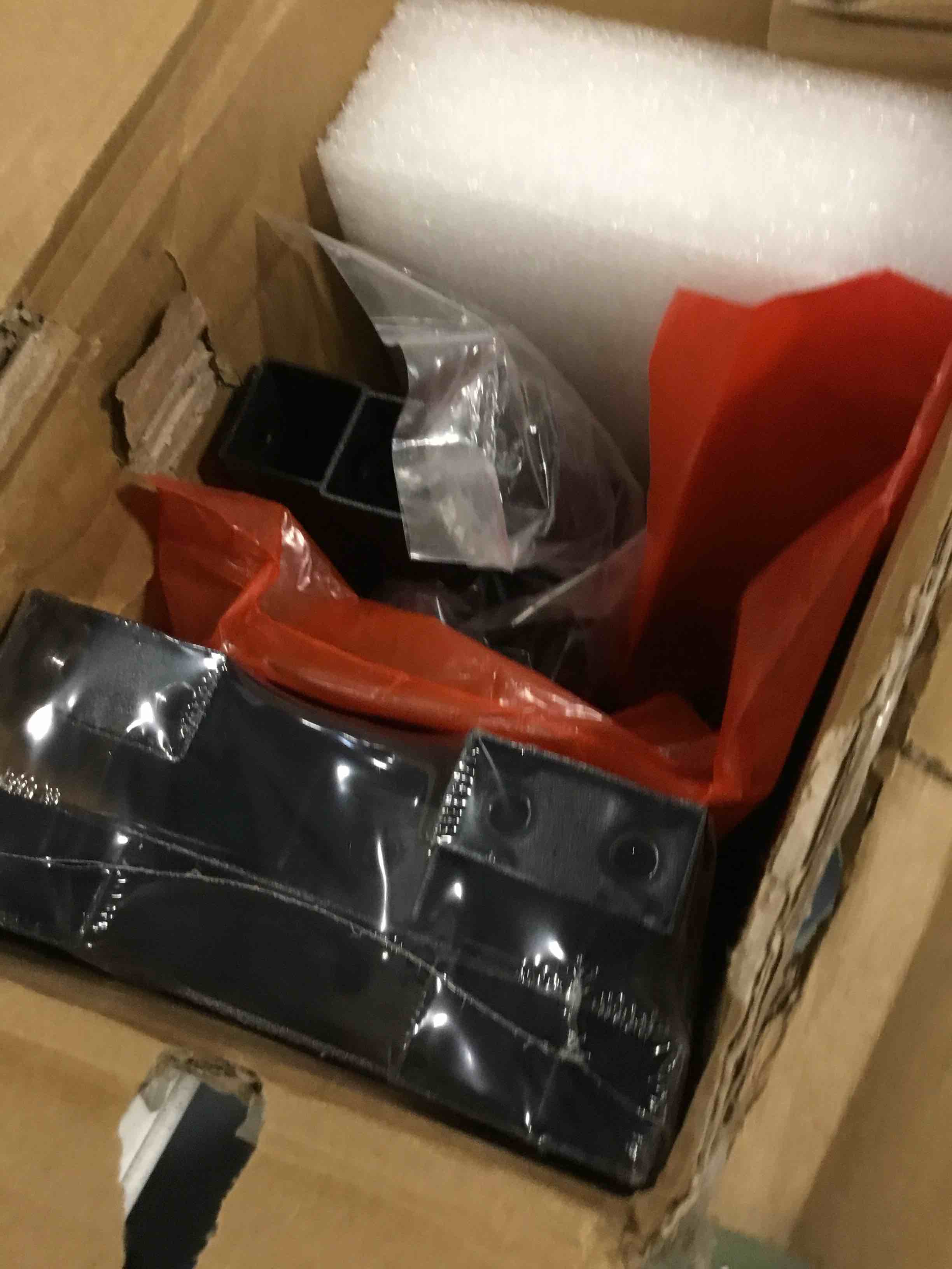 https://s3.amazonaws.com/lotting-images-prod/bidfta/TEA2259616_1746116364701.jpeg