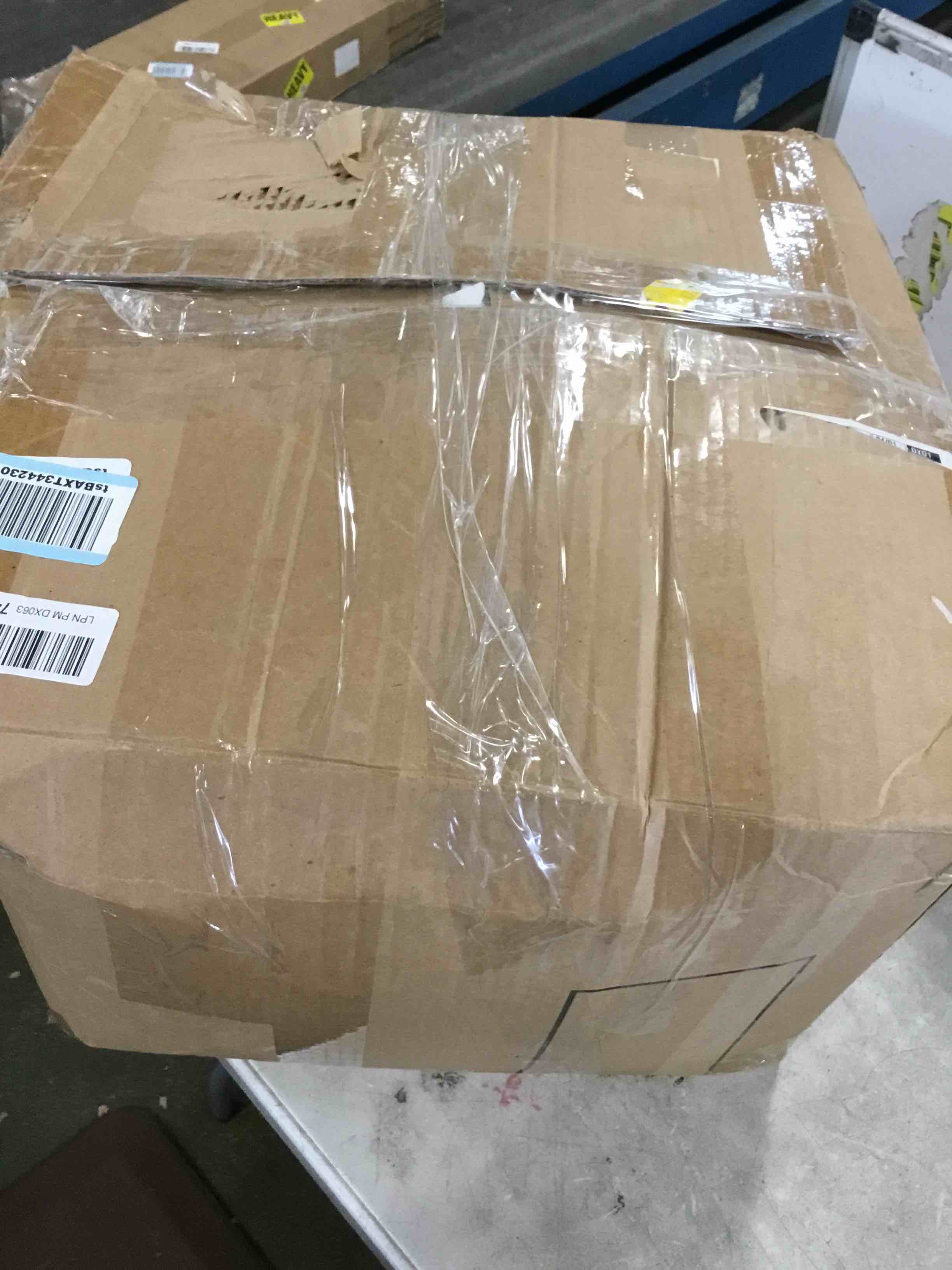 https://s3.amazonaws.com/lotting-images-prod/bidfta/TEA2259794_1746197825743.jpeg