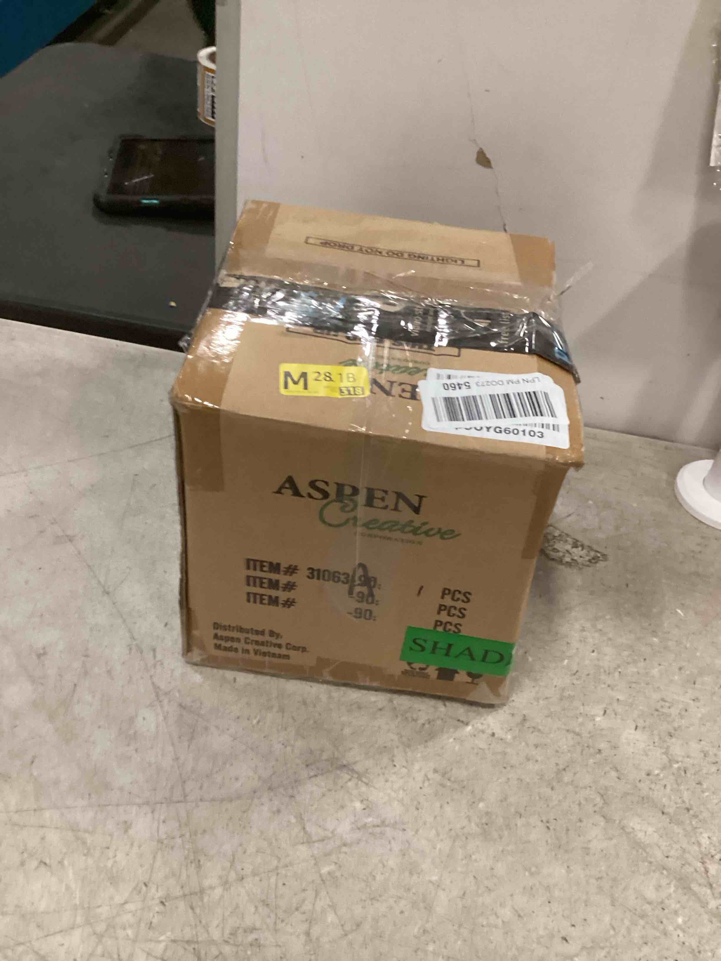 https://s3.amazonaws.com/lotting-images-prod/bidfta/TEA2260139_1744227661916.jpeg