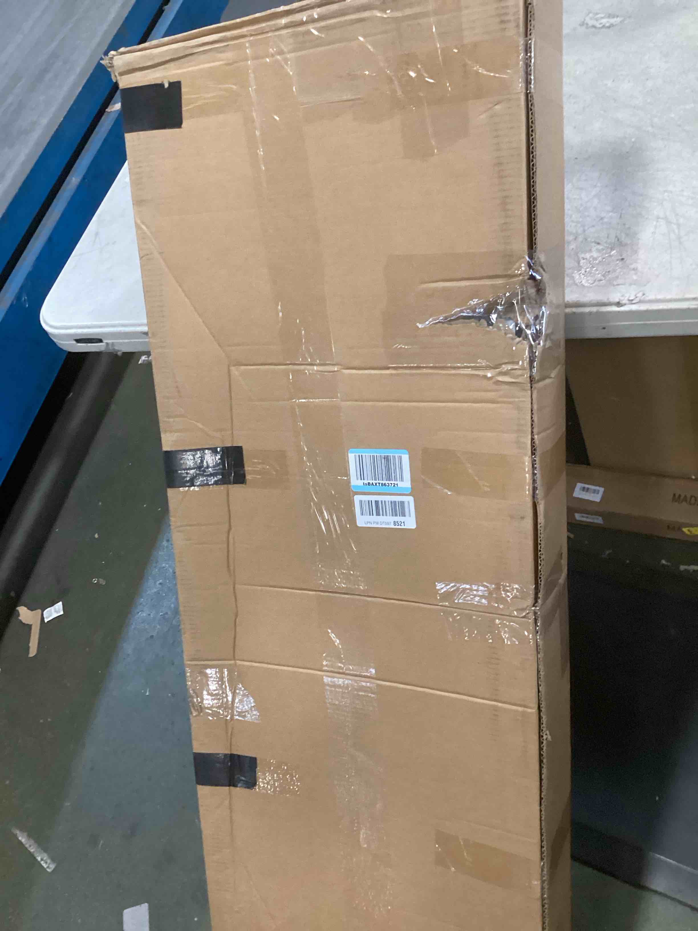 https://s3.amazonaws.com/lotting-images-prod/bidfta/TEA2261060_1744911607195.jpeg