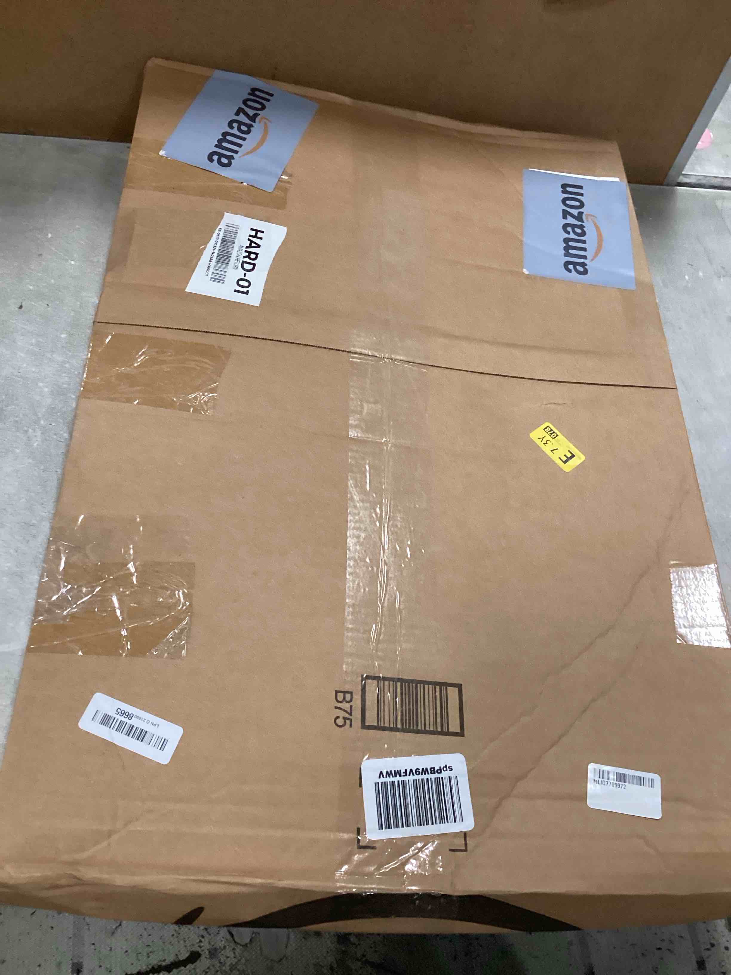 https://s3.amazonaws.com/lotting-images-prod/bidfta/TEA2261649_1745498000812.jpeg