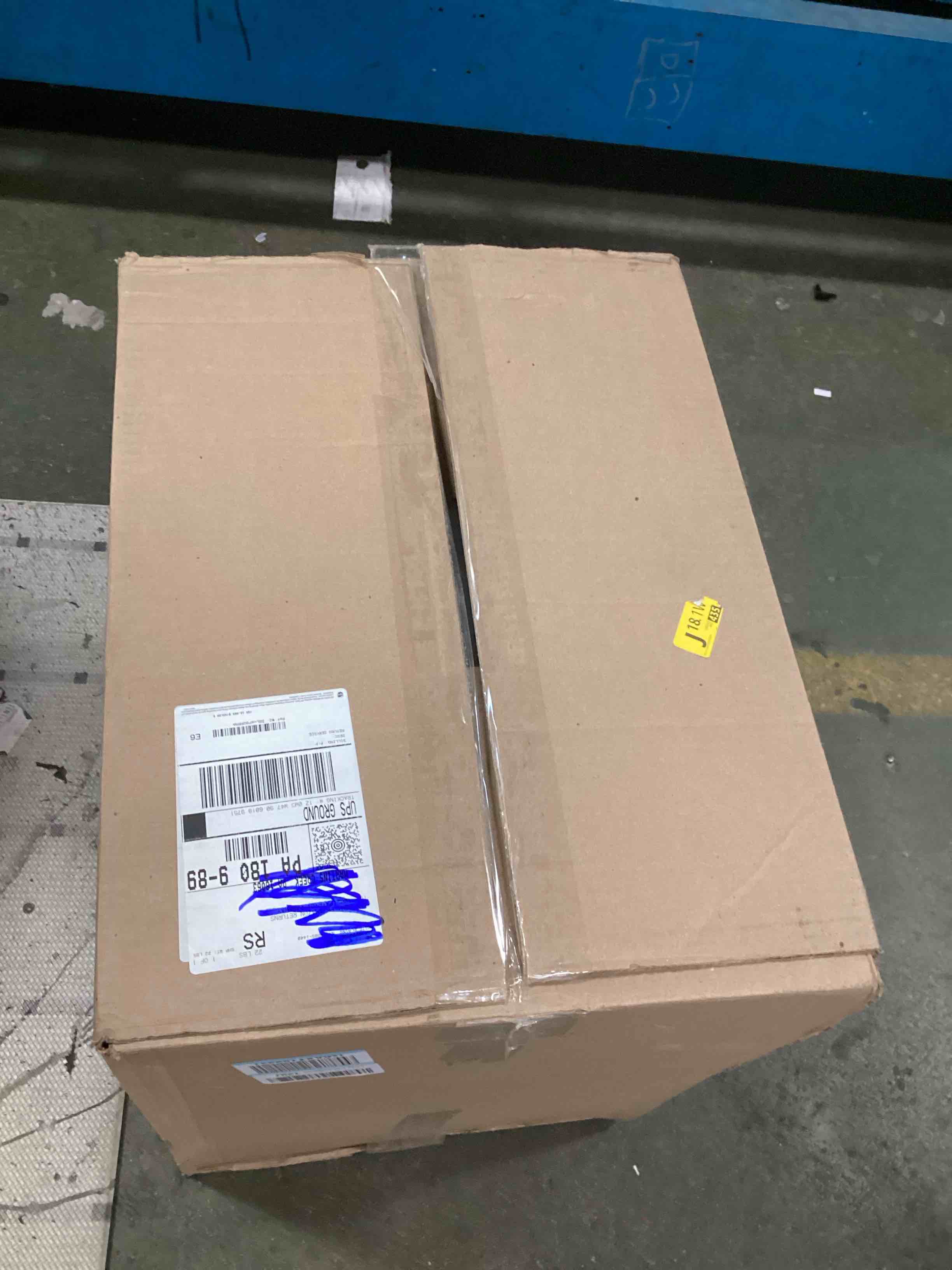 https://s3.amazonaws.com/lotting-images-prod/bidfta/TEA2261819_1745522751247.jpeg
