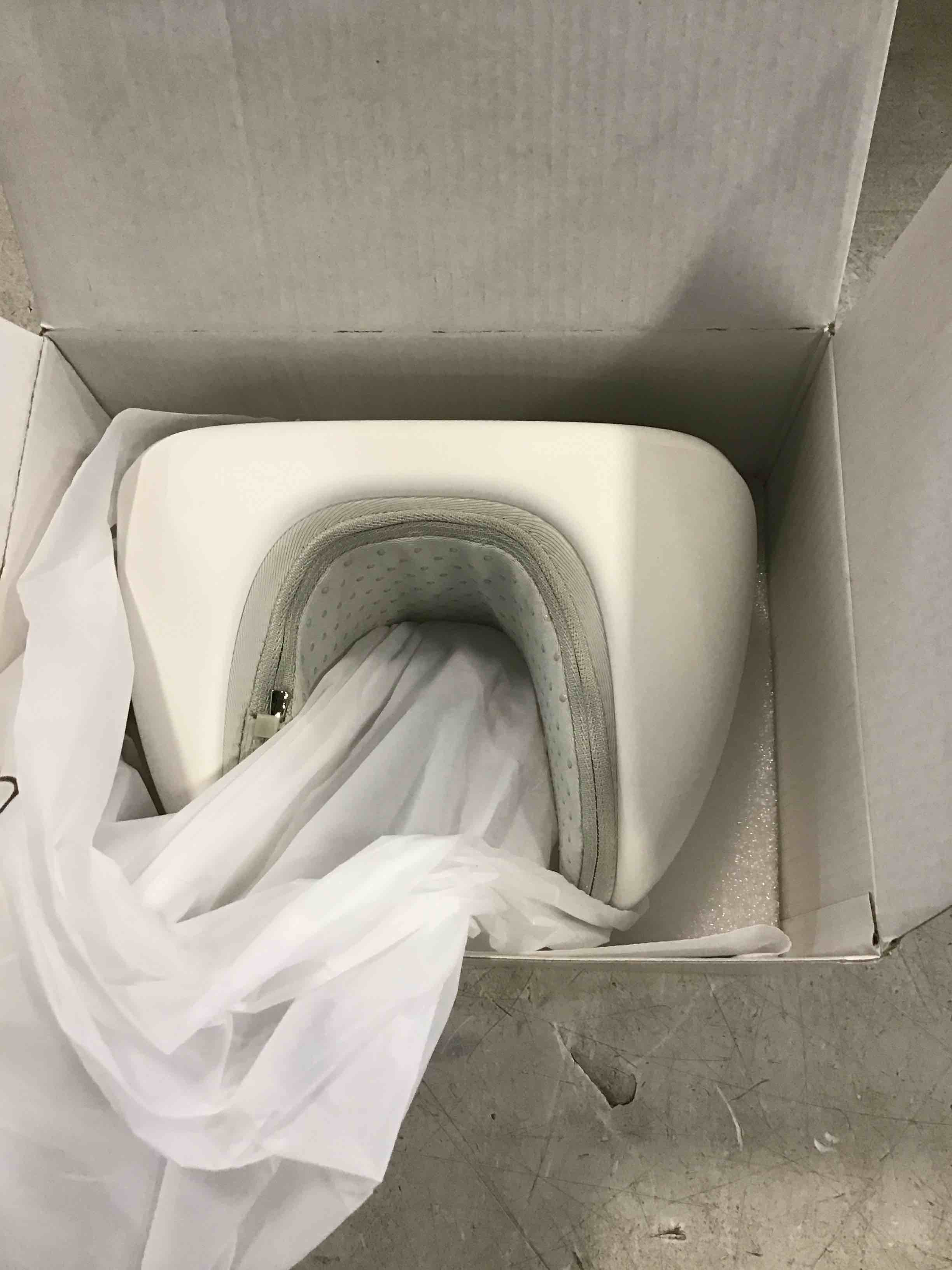 https://s3.amazonaws.com/lotting-images-prod/bidfta/TEA2264247_1744905263367.jpeg