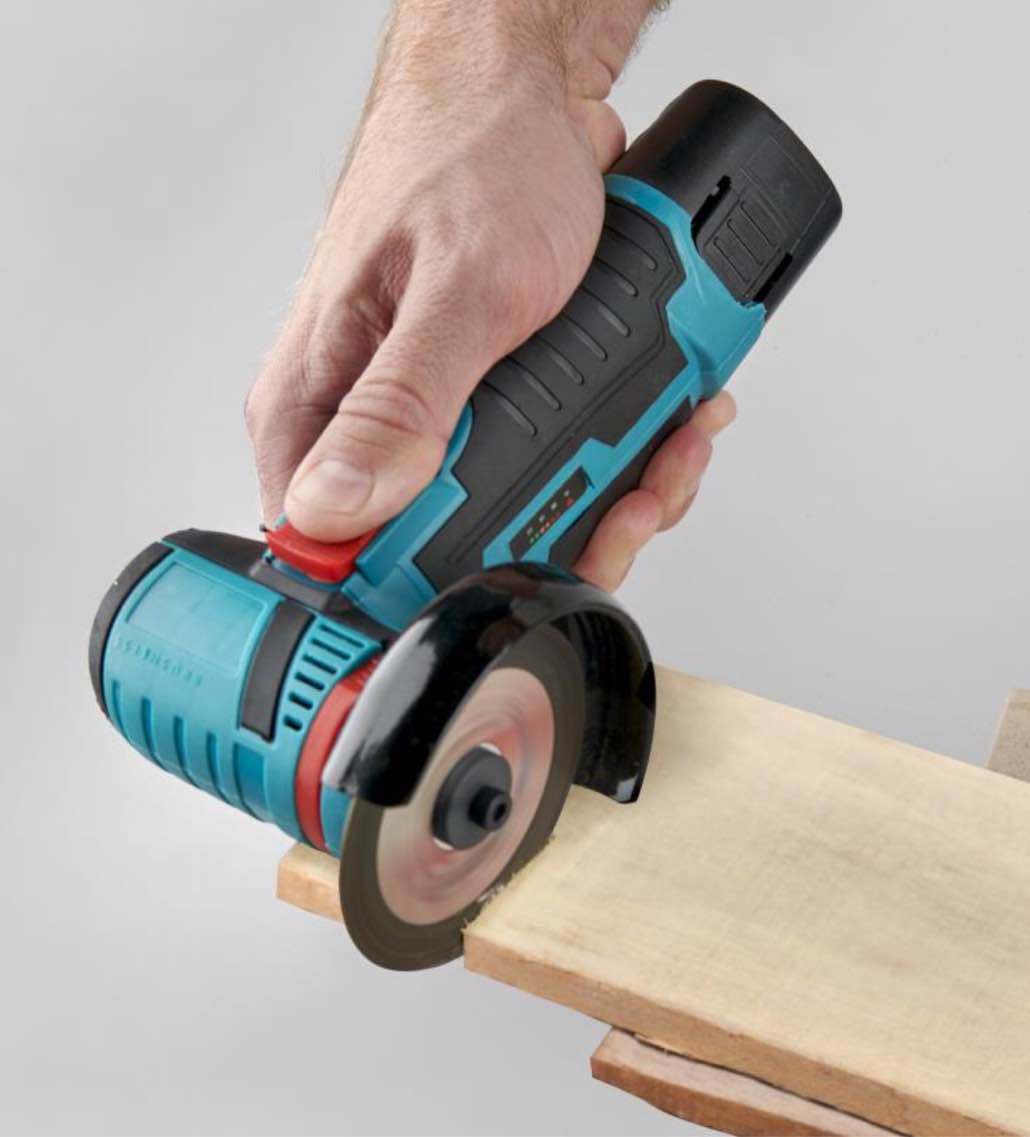 The Rechargeable Mini Circular Saw