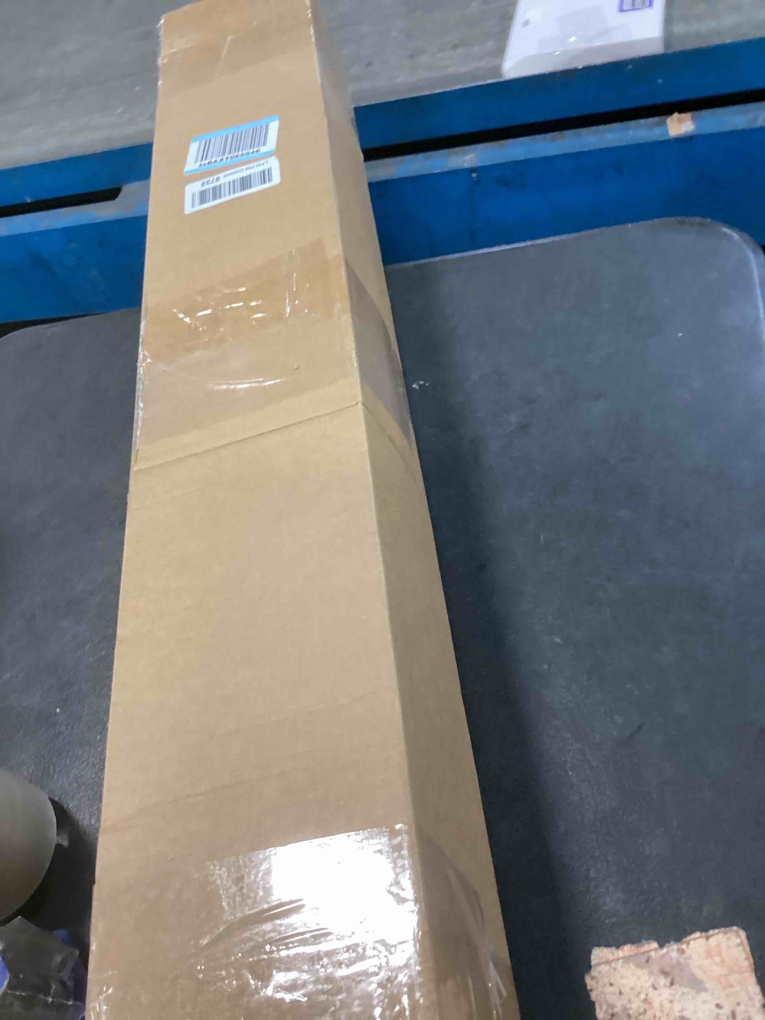 https://s3.amazonaws.com/lotting-images-prod/bidfta/TEA2266434_1744133314186.jpeg