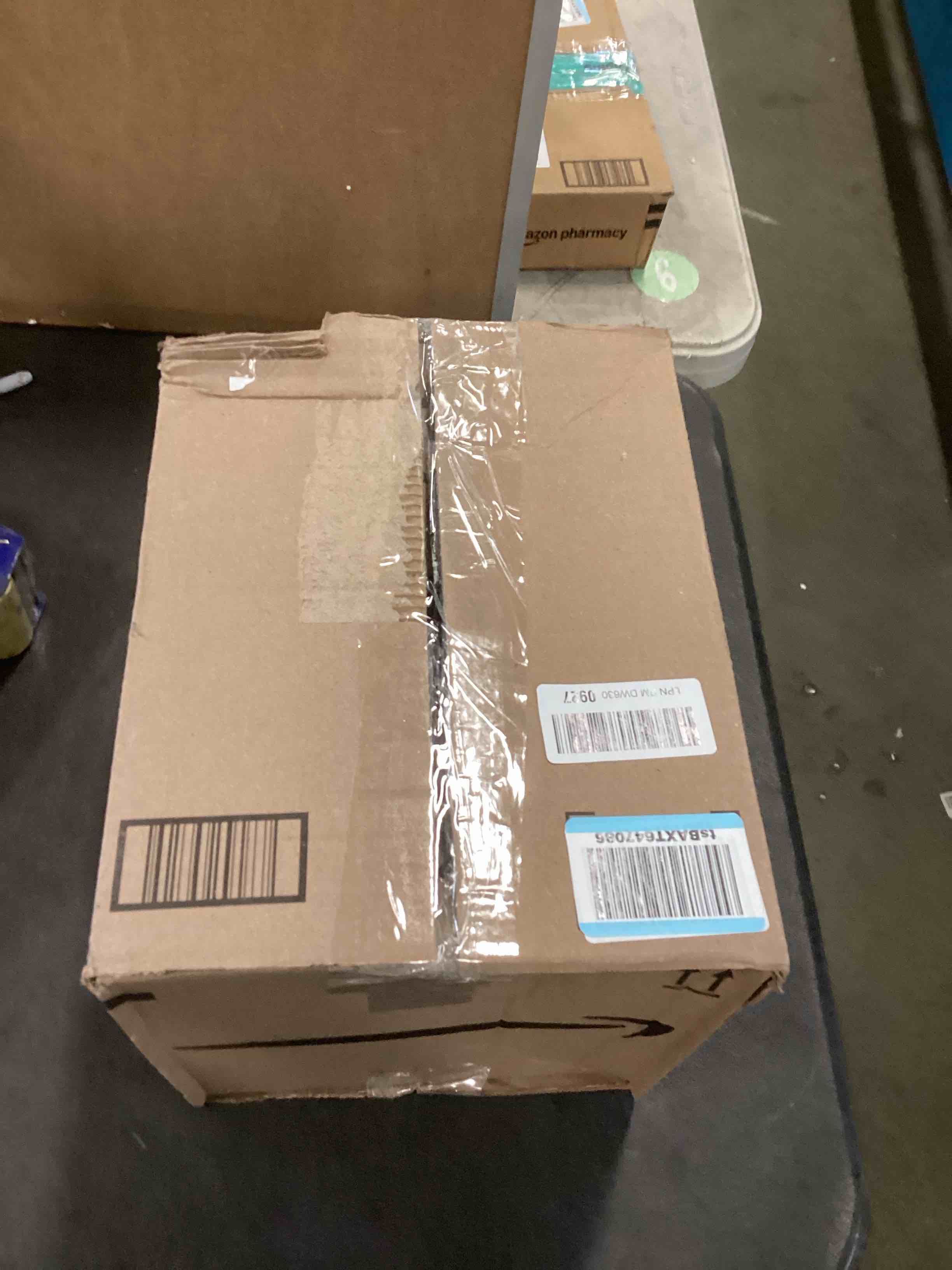 https://s3.amazonaws.com/lotting-images-prod/bidfta/TEA2266439_1744133724797.jpeg