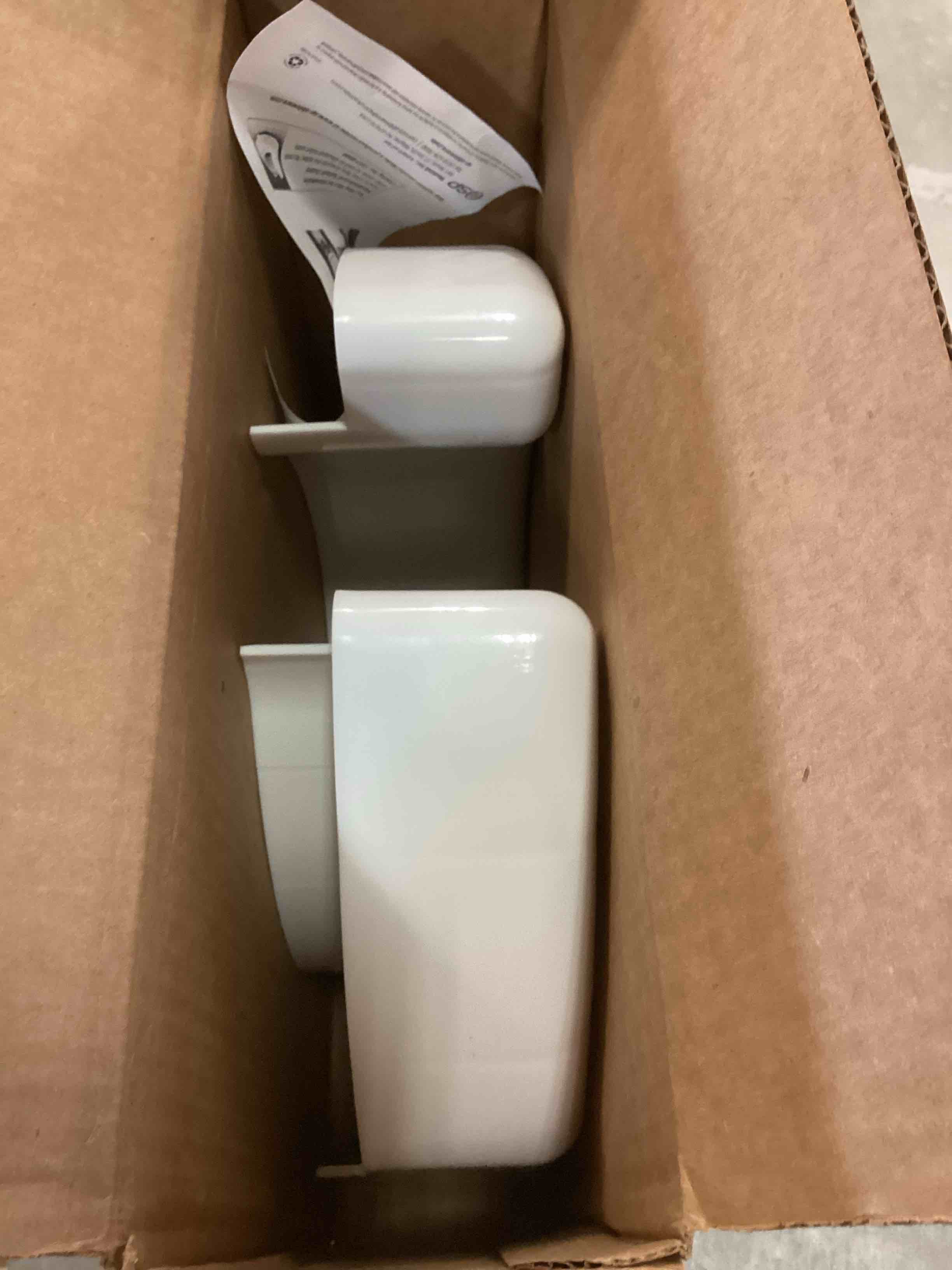 https://s3.amazonaws.com/lotting-images-prod/bidfta/TEA2267962_1744984123107.jpeg