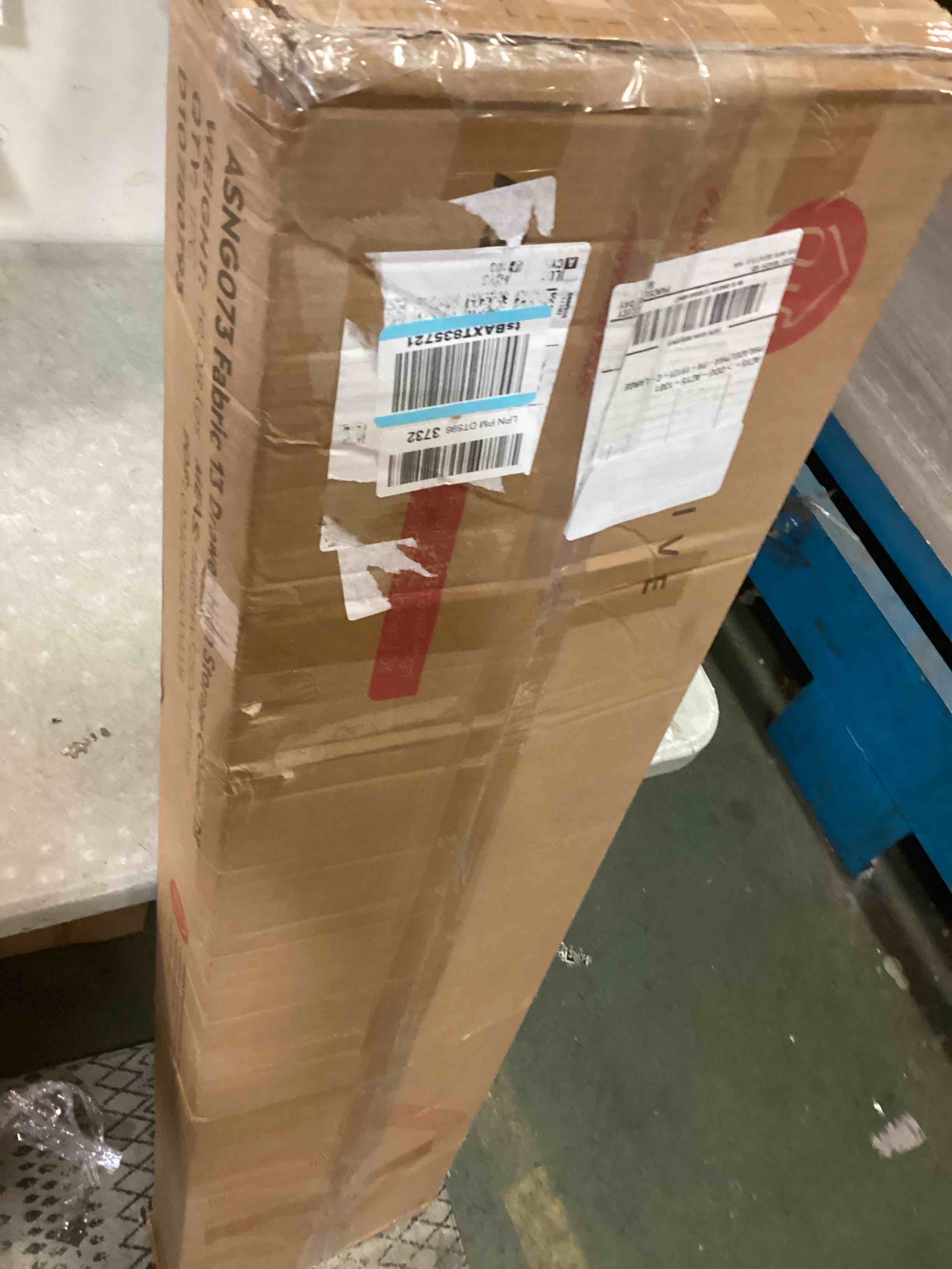 https://s3.amazonaws.com/lotting-images-prod/bidfta/TEA2268120_1745238289549.jpeg