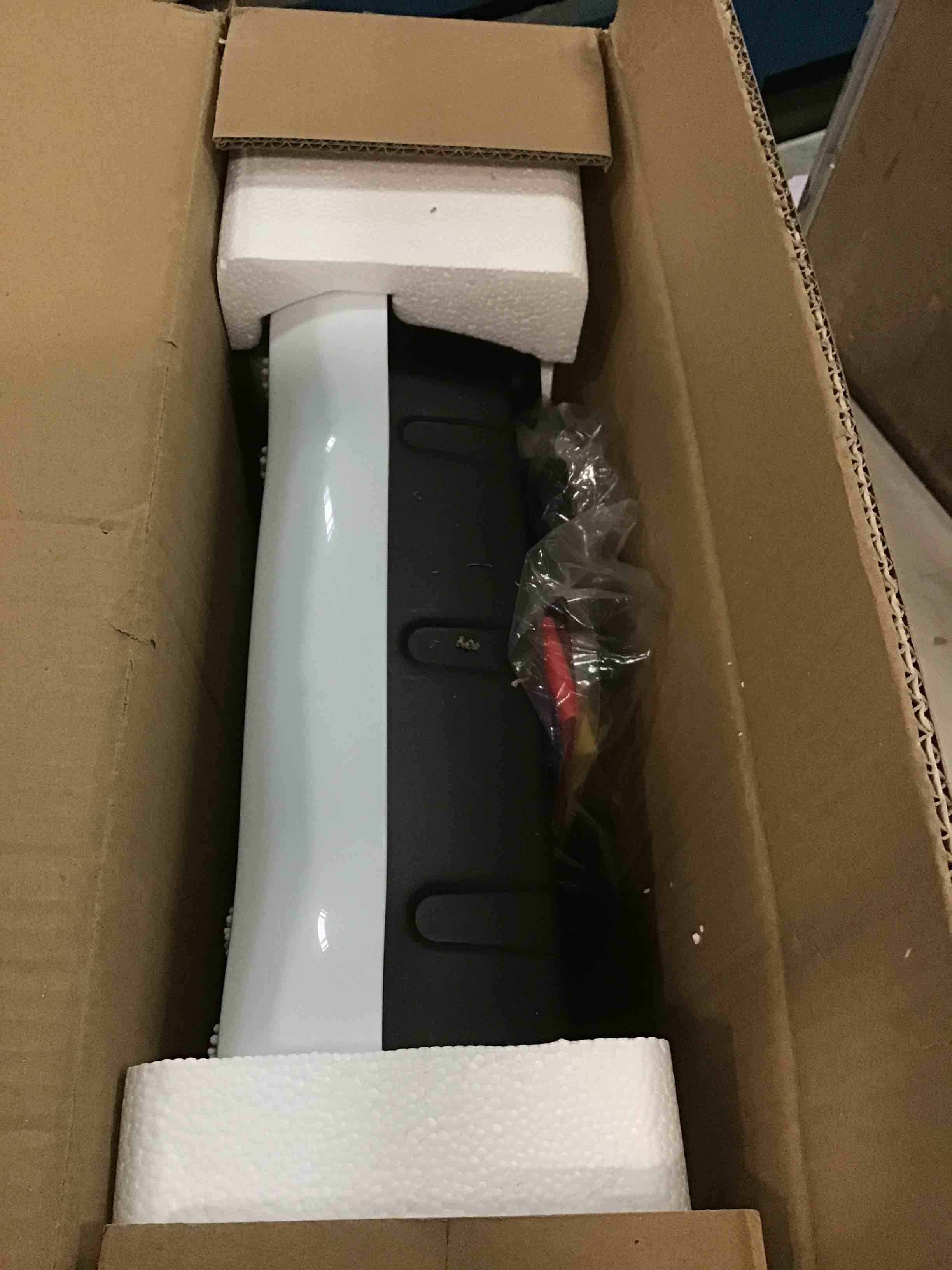 https://s3.amazonaws.com/lotting-images-prod/bidfta/TEA2268643_1745411646774.jpeg