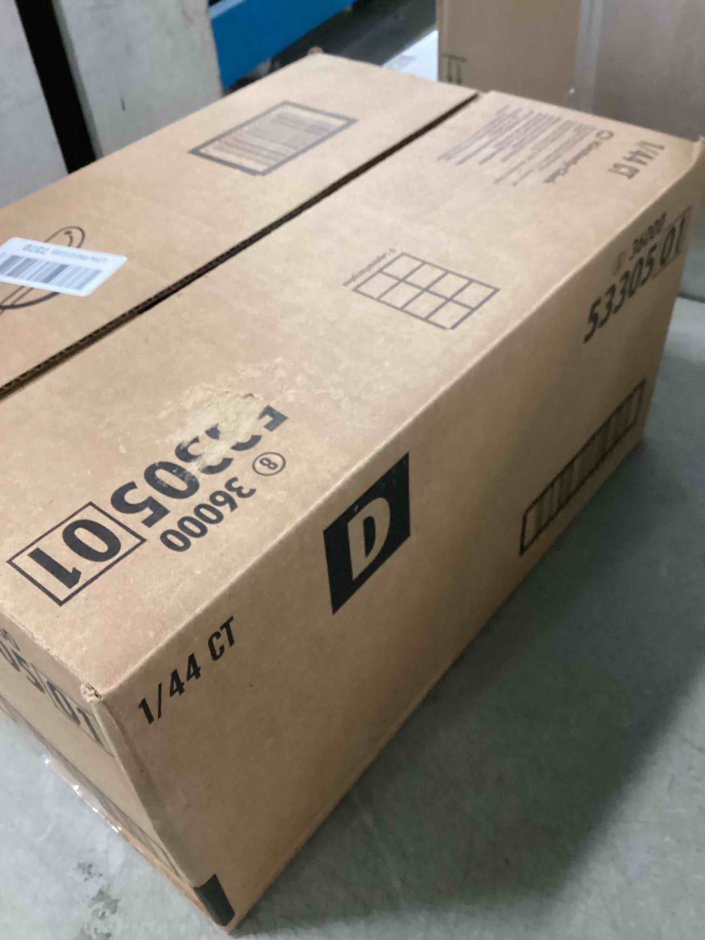 https://s3.amazonaws.com/lotting-images-prod/bidfta/TEA2269462_1744297075714.jpeg