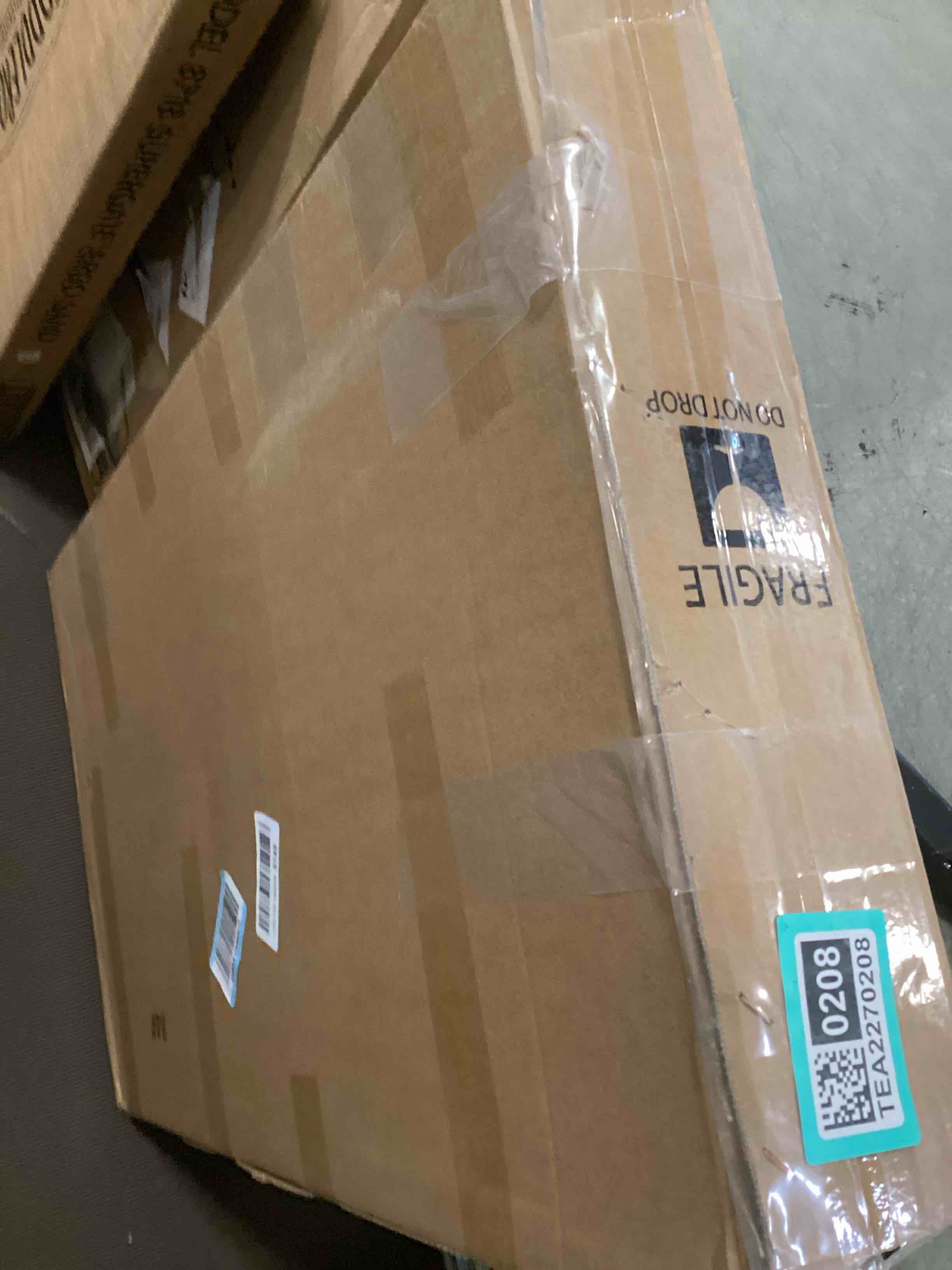 https://s3.amazonaws.com/lotting-images-prod/bidfta/TEA2270208_1744828566634.jpeg
