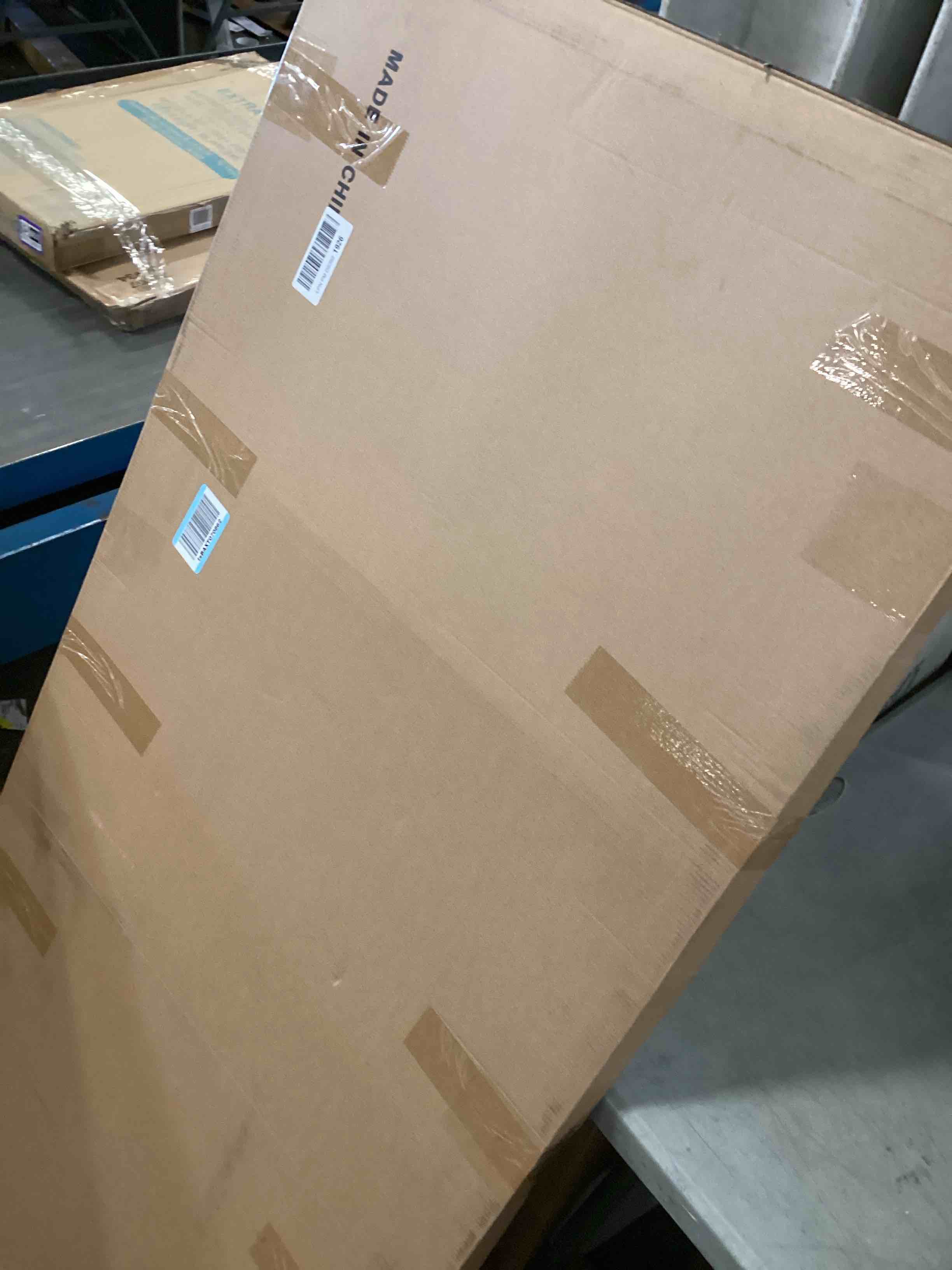 https://s3.amazonaws.com/lotting-images-prod/bidfta/TEA2270250_1744832286292.jpeg