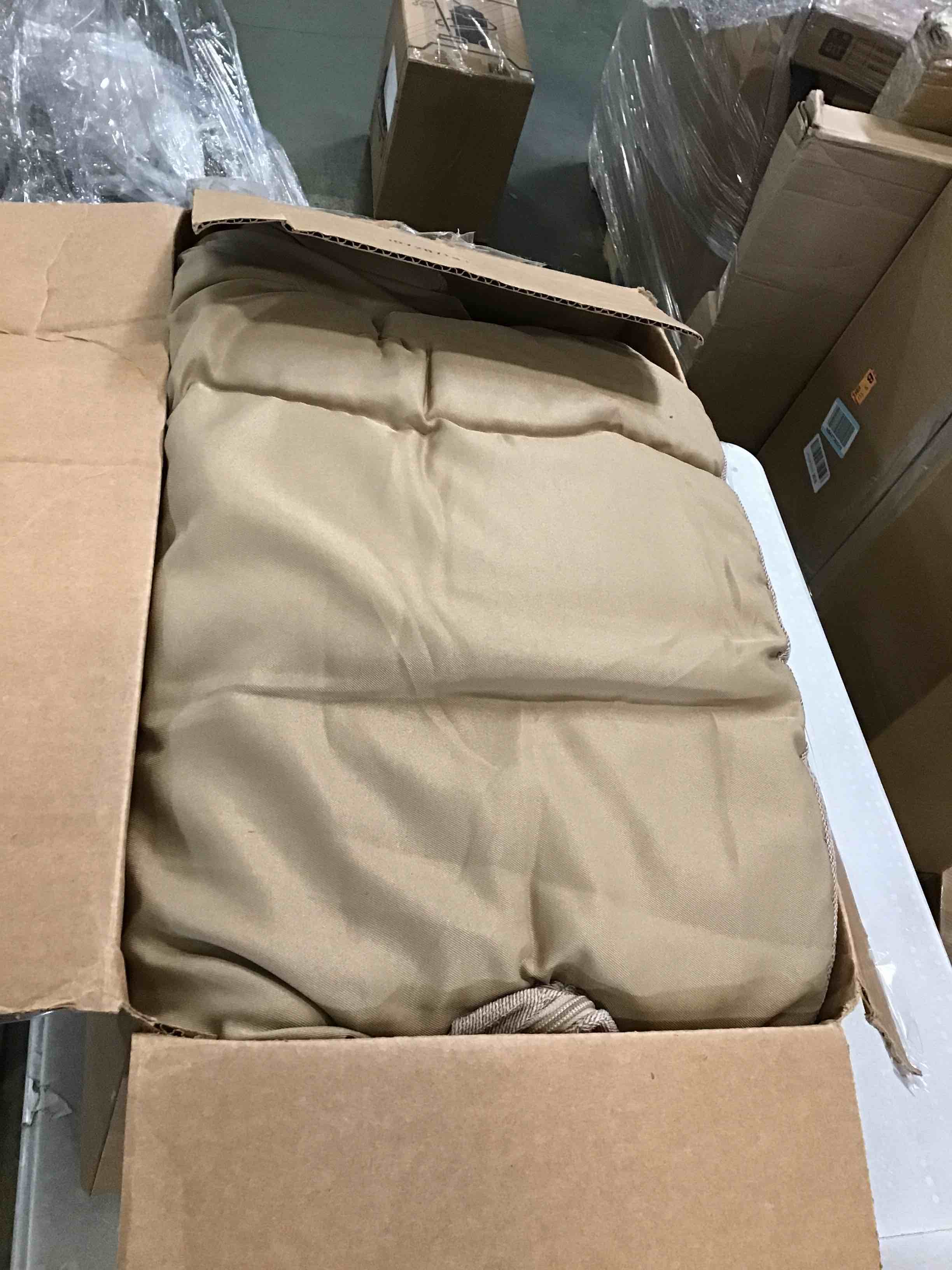 https://s3.amazonaws.com/lotting-images-prod/bidfta/TEA2270292_1744904652203.jpeg