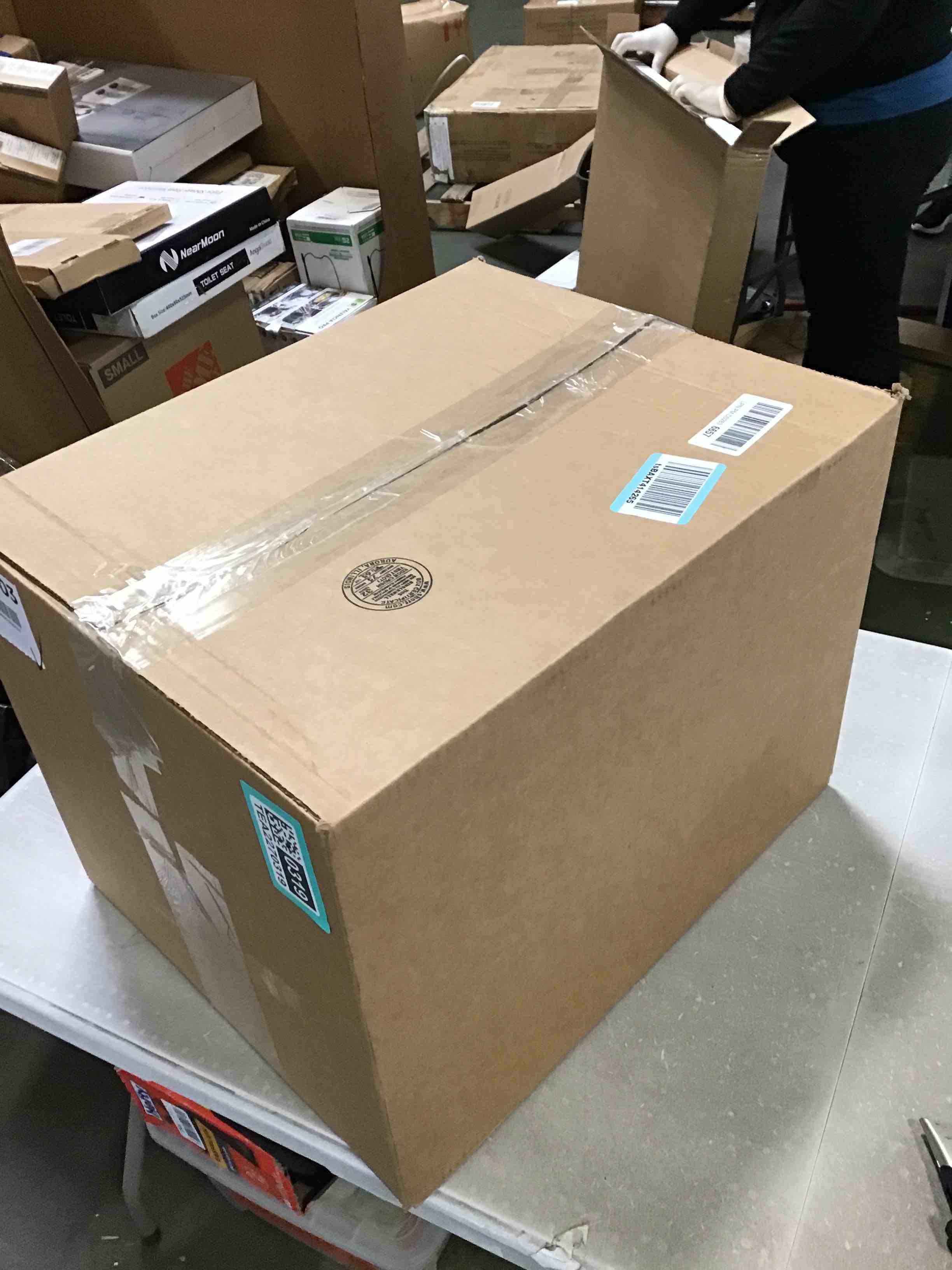 https://s3.amazonaws.com/lotting-images-prod/bidfta/TEA2270319_1744910657227.jpeg