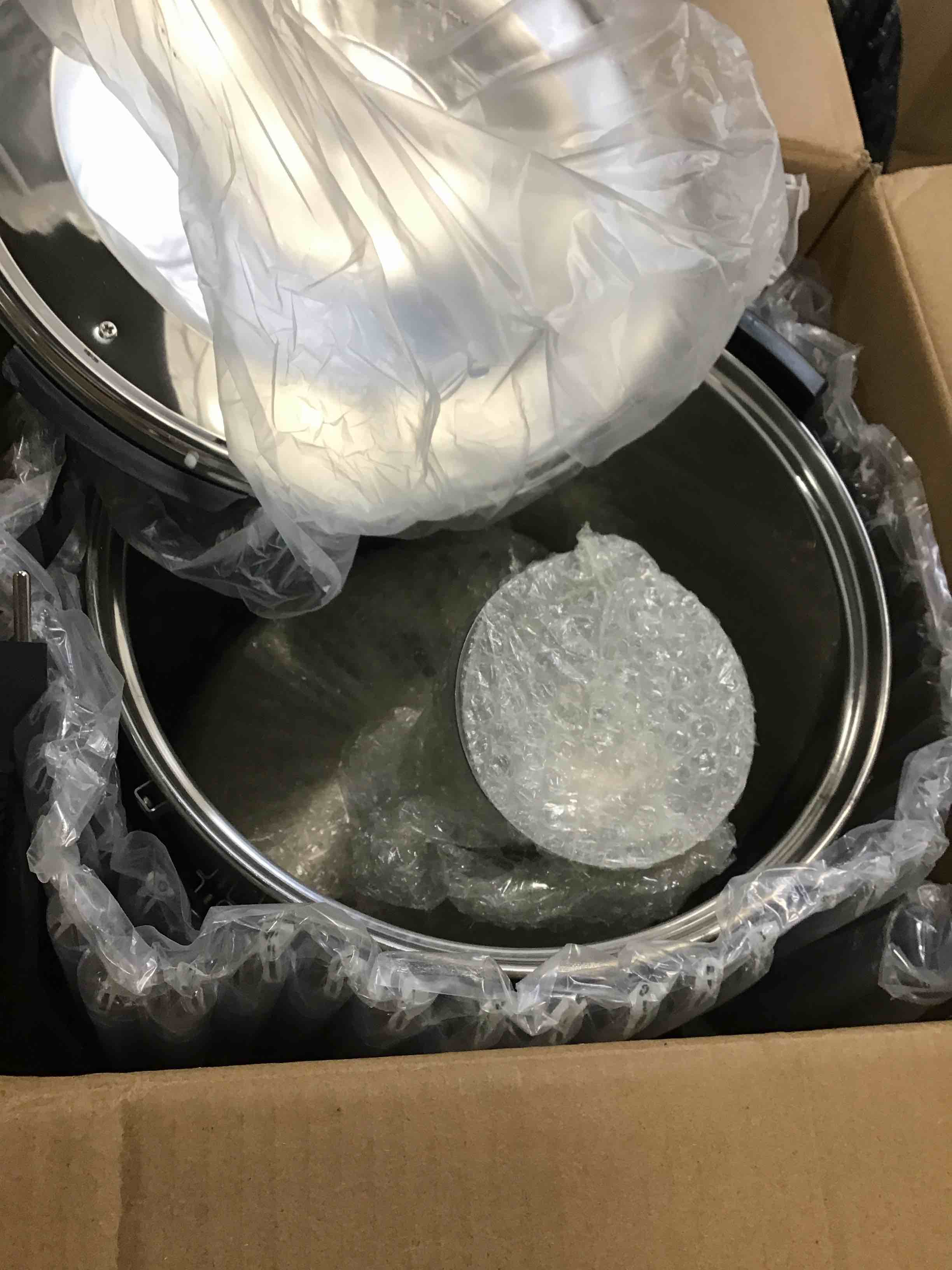 https://s3.amazonaws.com/lotting-images-prod/bidfta/TEA2270368_1744919824100.jpeg