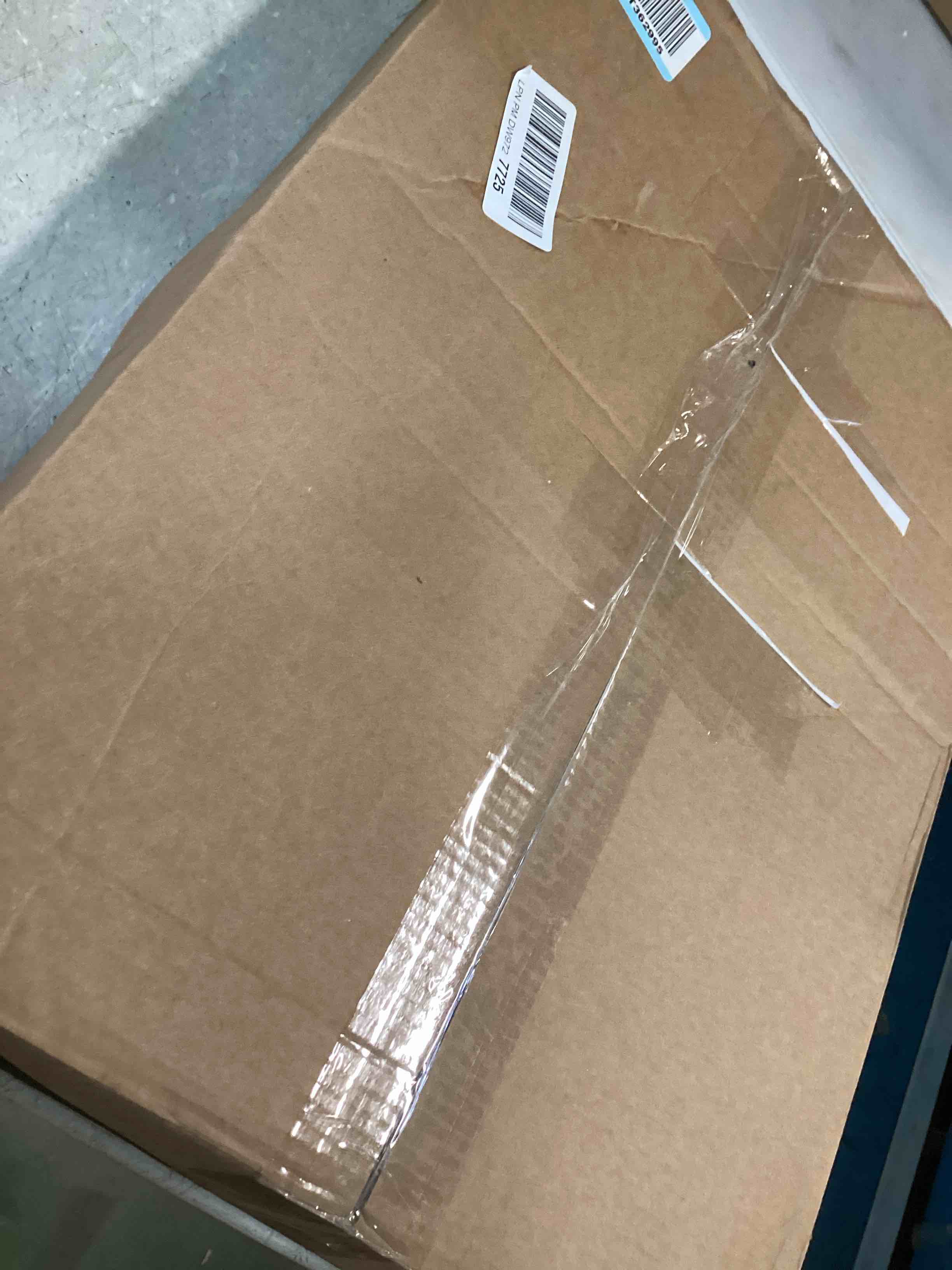 https://s3.amazonaws.com/lotting-images-prod/bidfta/TEA2270522_1744992934511.jpeg
