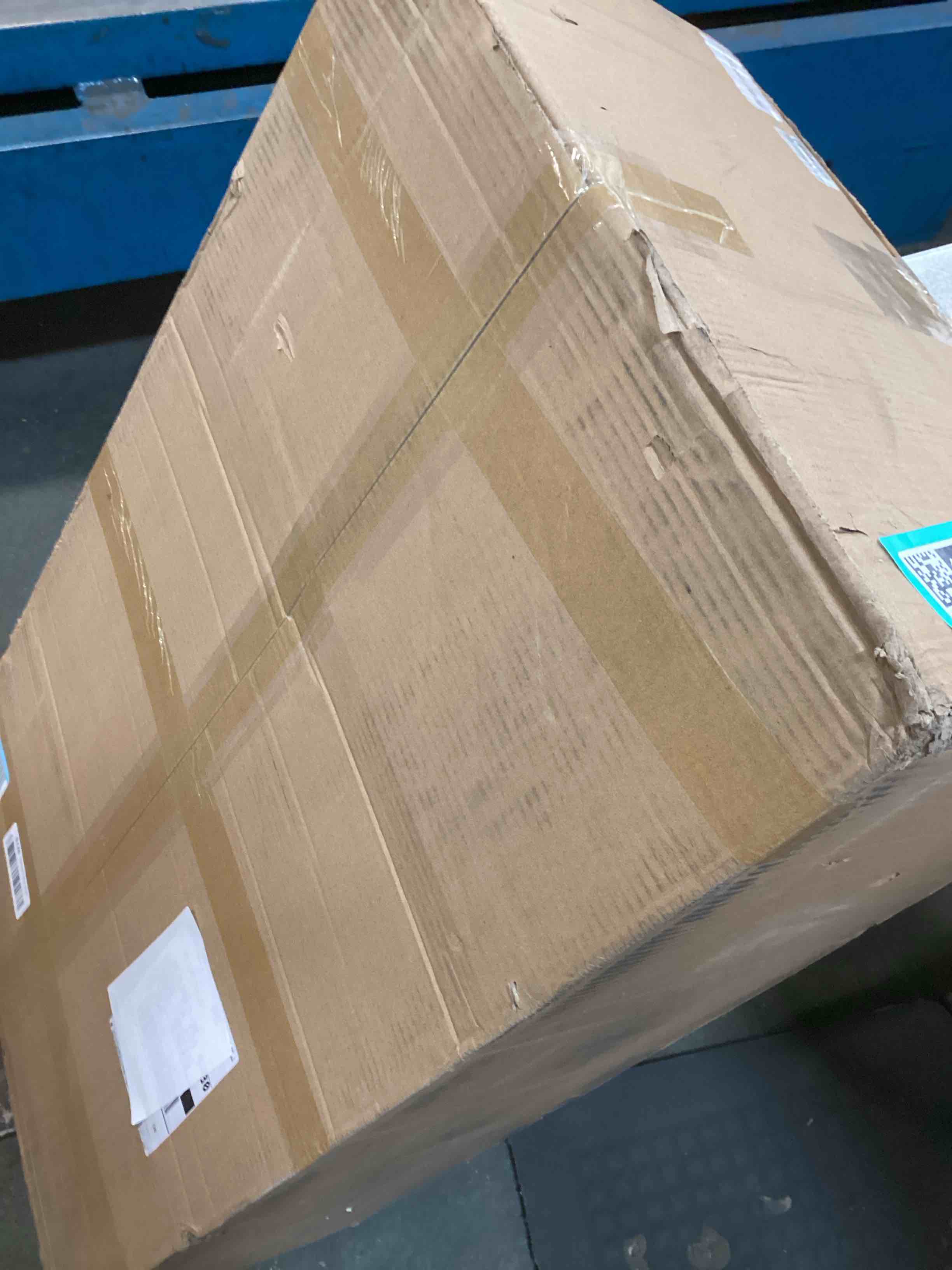 https://s3.amazonaws.com/lotting-images-prod/bidfta/TEA2271179_1745419089218.jpeg