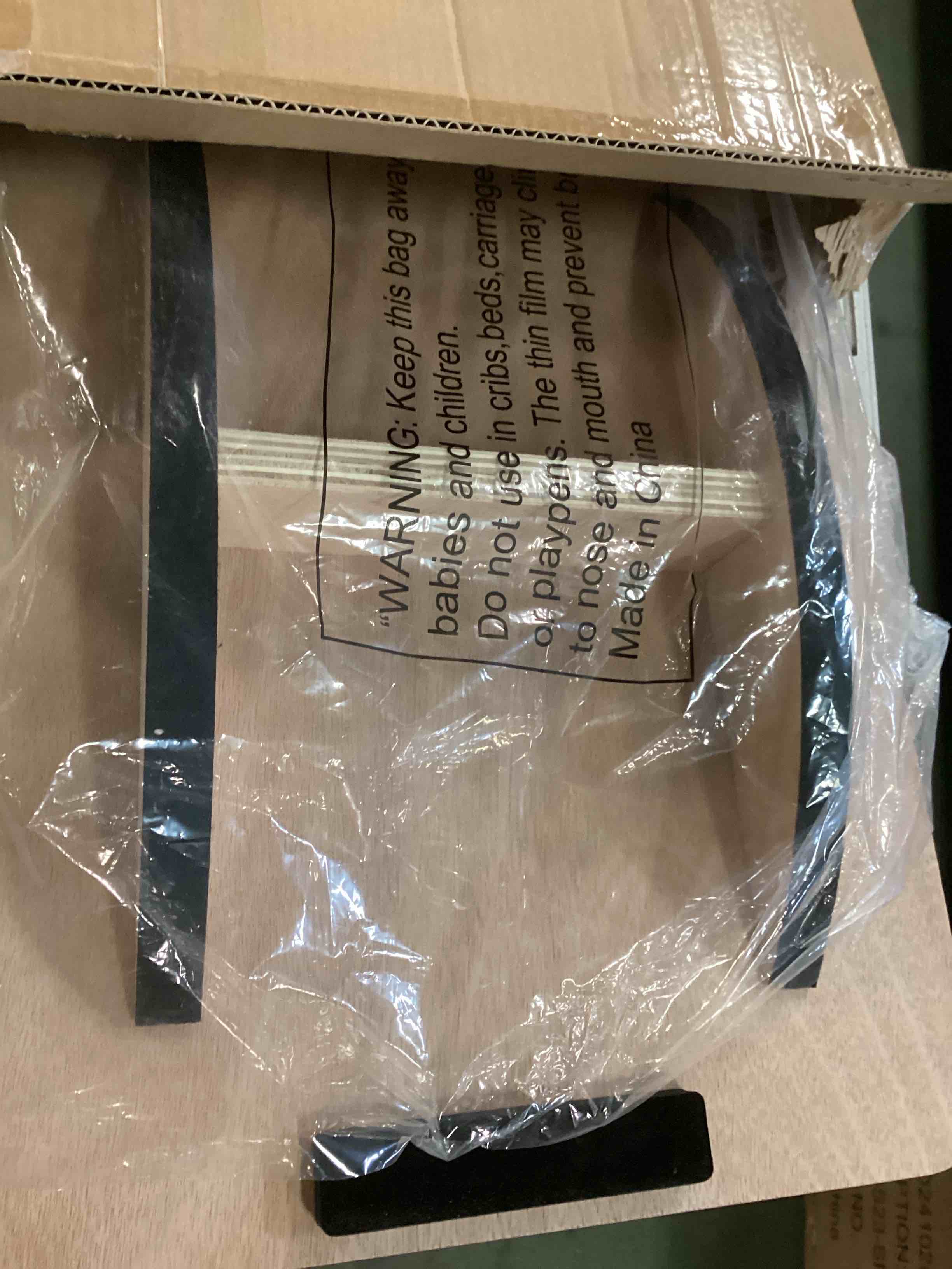 https://s3.amazonaws.com/lotting-images-prod/bidfta/TEA2271348_1745497897949.jpeg