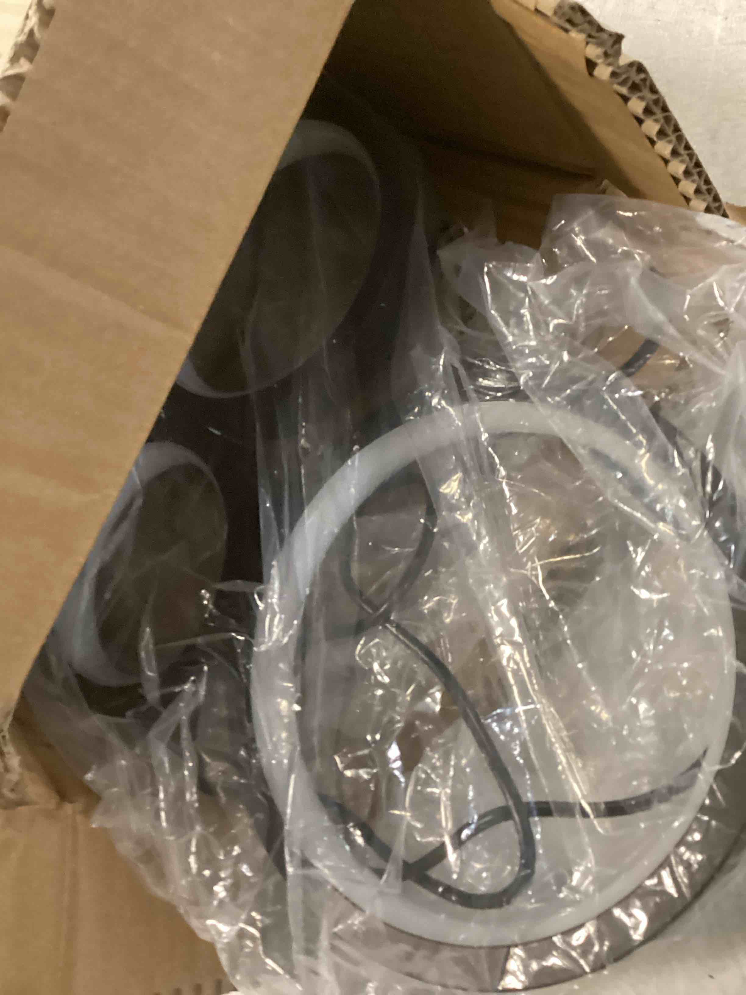 https://s3.amazonaws.com/lotting-images-prod/bidfta/TEA2271941_1746202443996.jpeg