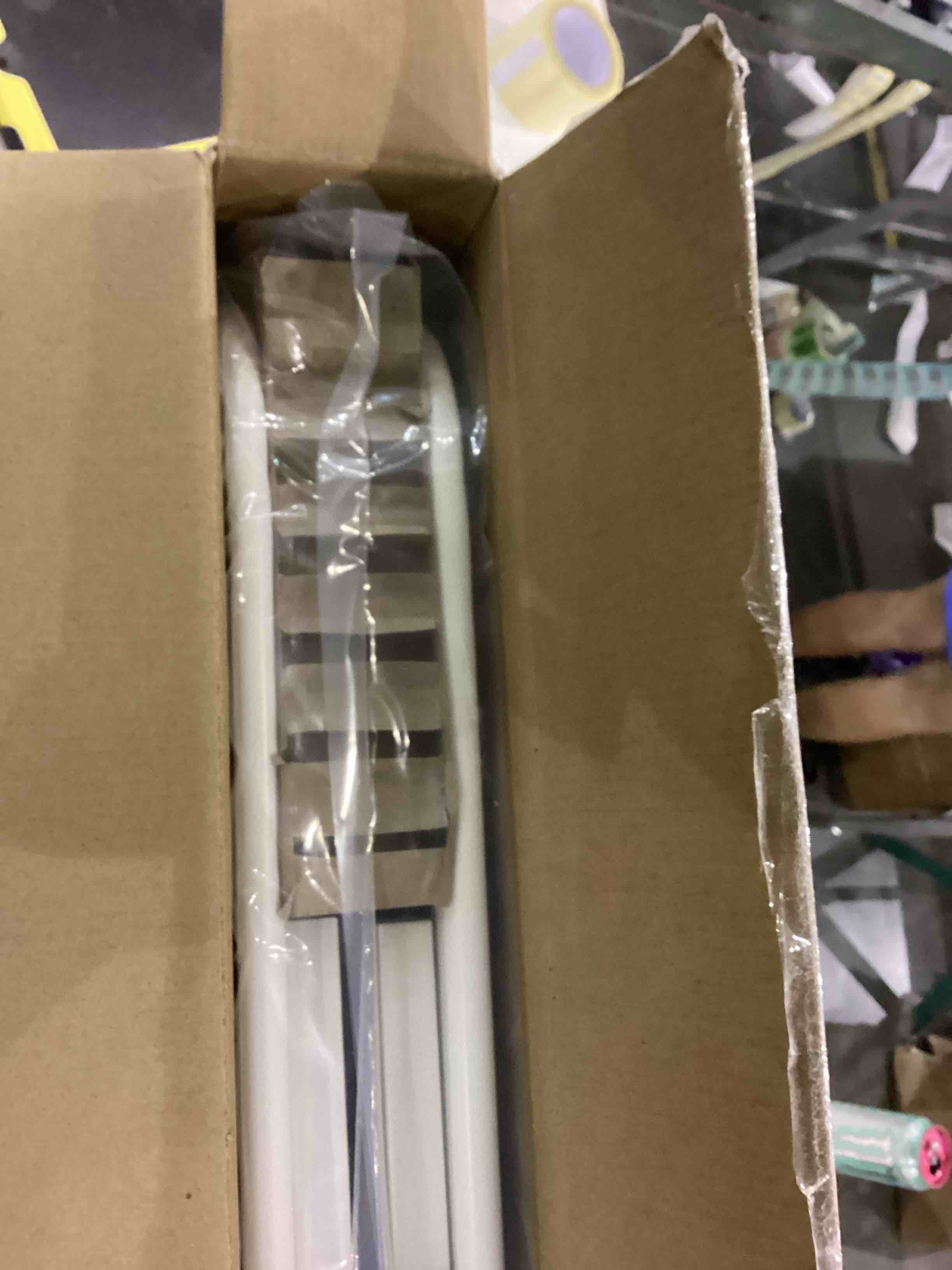 https://s3.amazonaws.com/lotting-images-prod/bidfta/TEA2282351_1756984997680.jpeg