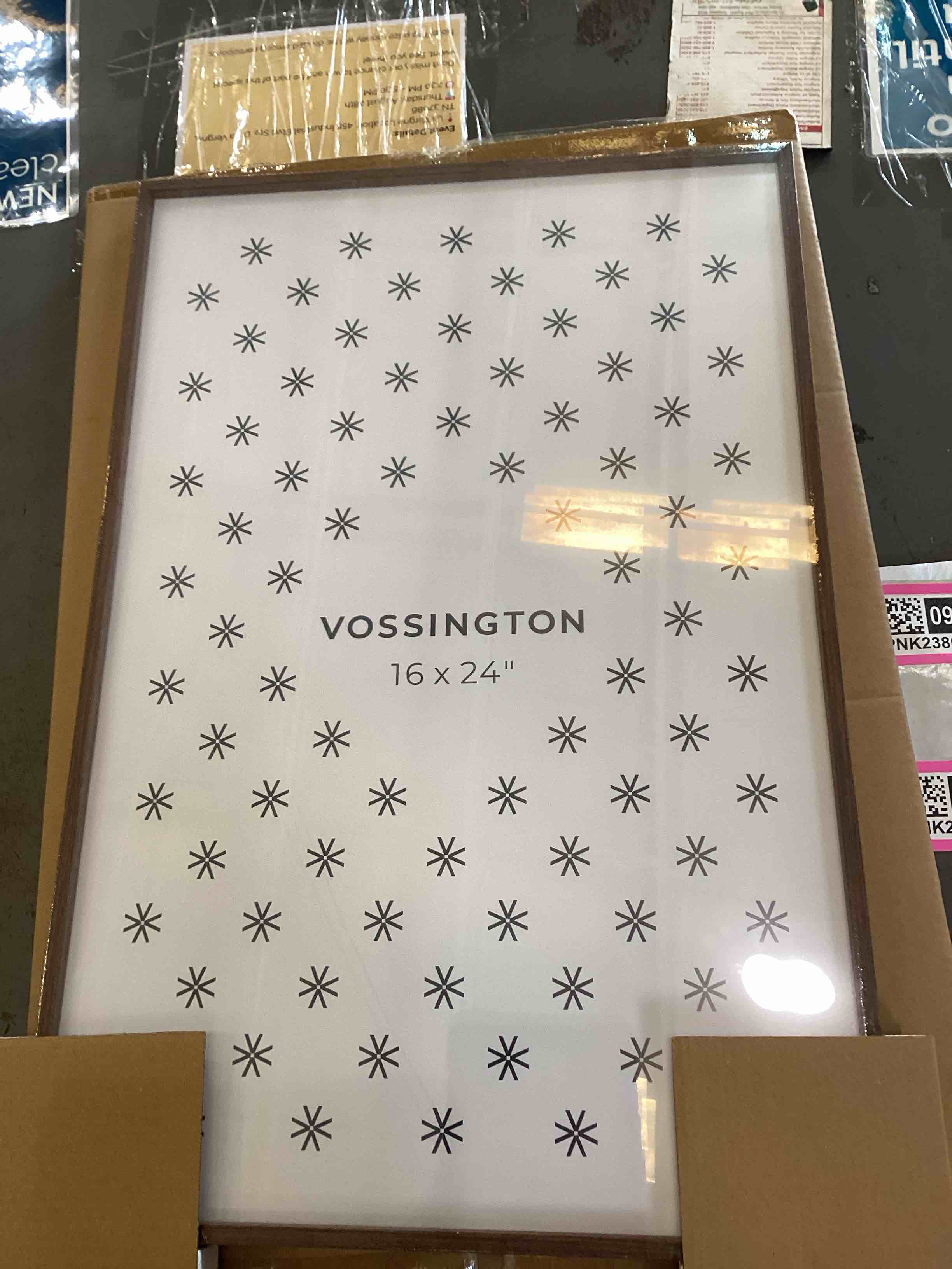 vossington picture frame 16x24”