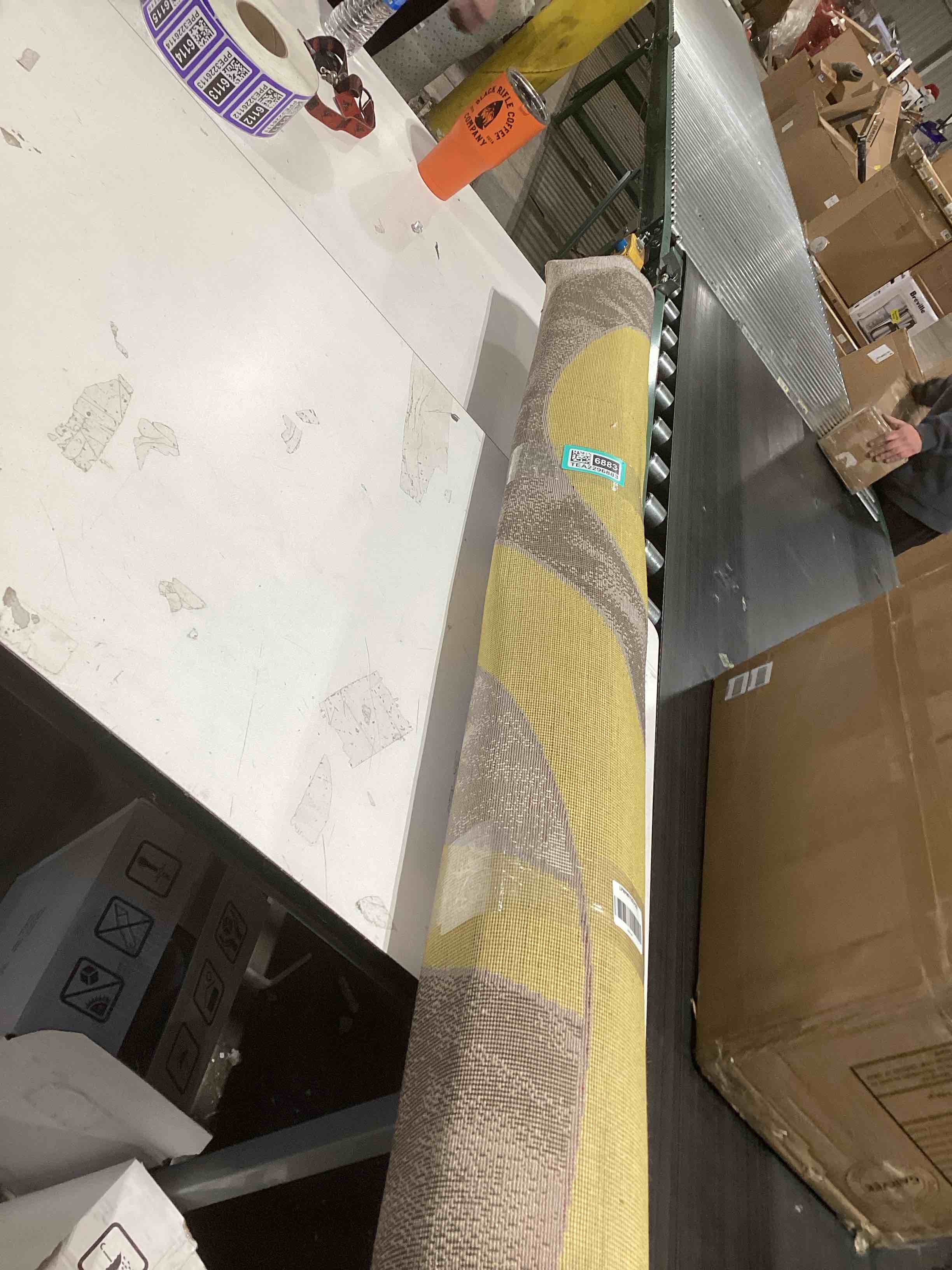 Condition photo showing Good Condition for GLORY RUGS Area Rug Modern 5x7 Brown Circles Geometry Soft Hand Carved Contemporary Floor Carpet Fluffy Texture for Indoor Living Dining Room and Bedroom Area Brown 5' x 7' (Rectangular)