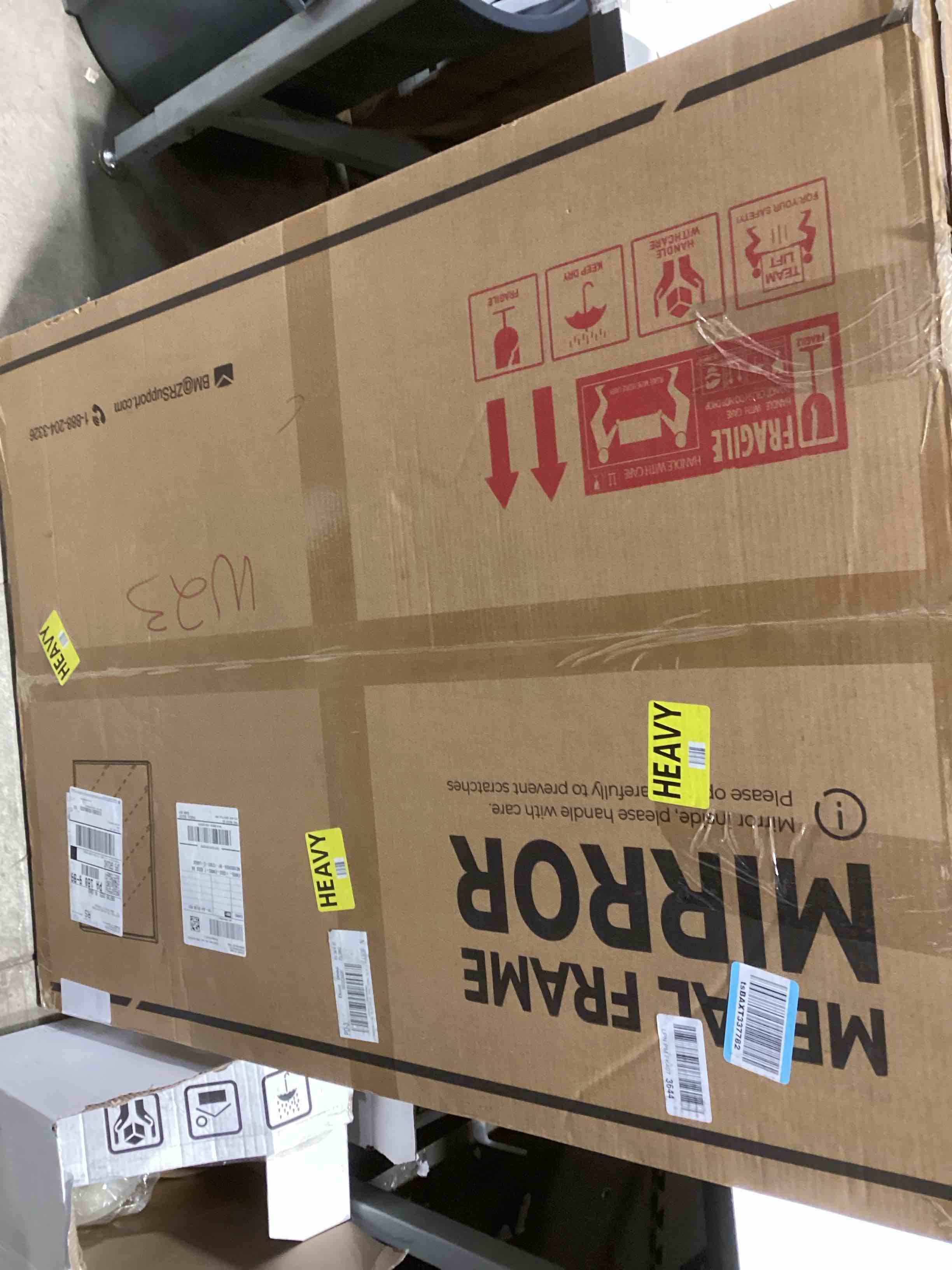 Condition photo showing Good Condition for Keonjinn Black Framed Mirror for Bathroom 40 x 30 Inch, Rectangular Wall Mirror for Over Sink, Metal Frame Farmhouse Black Vanity Mirrors, Large Decorative Rectangle Mirrors(Horizontal/Vertical) Black 30"L x 40"W