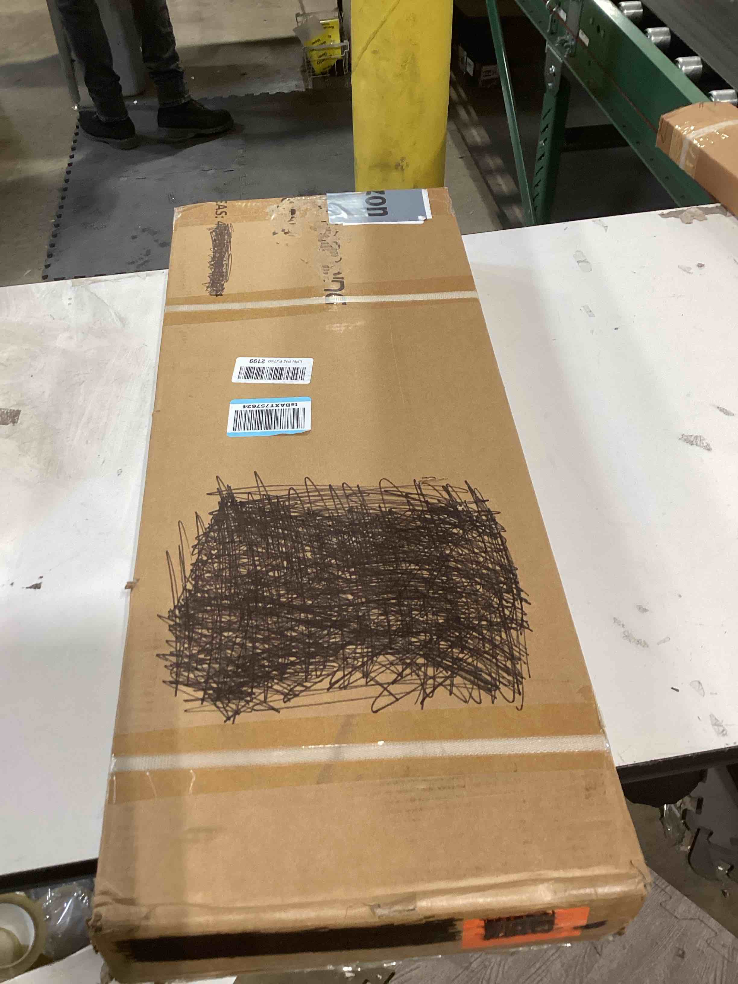 Condition photo showing Good Condition for Pull Up Bar for Doorway: Sportneer Strength Training Pull-up Bars without Screw - Adjustable Width Locking Mechanism Chin Up Bar, Thickened Steel Max Limit 440 lbs Upper Body Fitness Pullup Bars for Home (Black-Red)