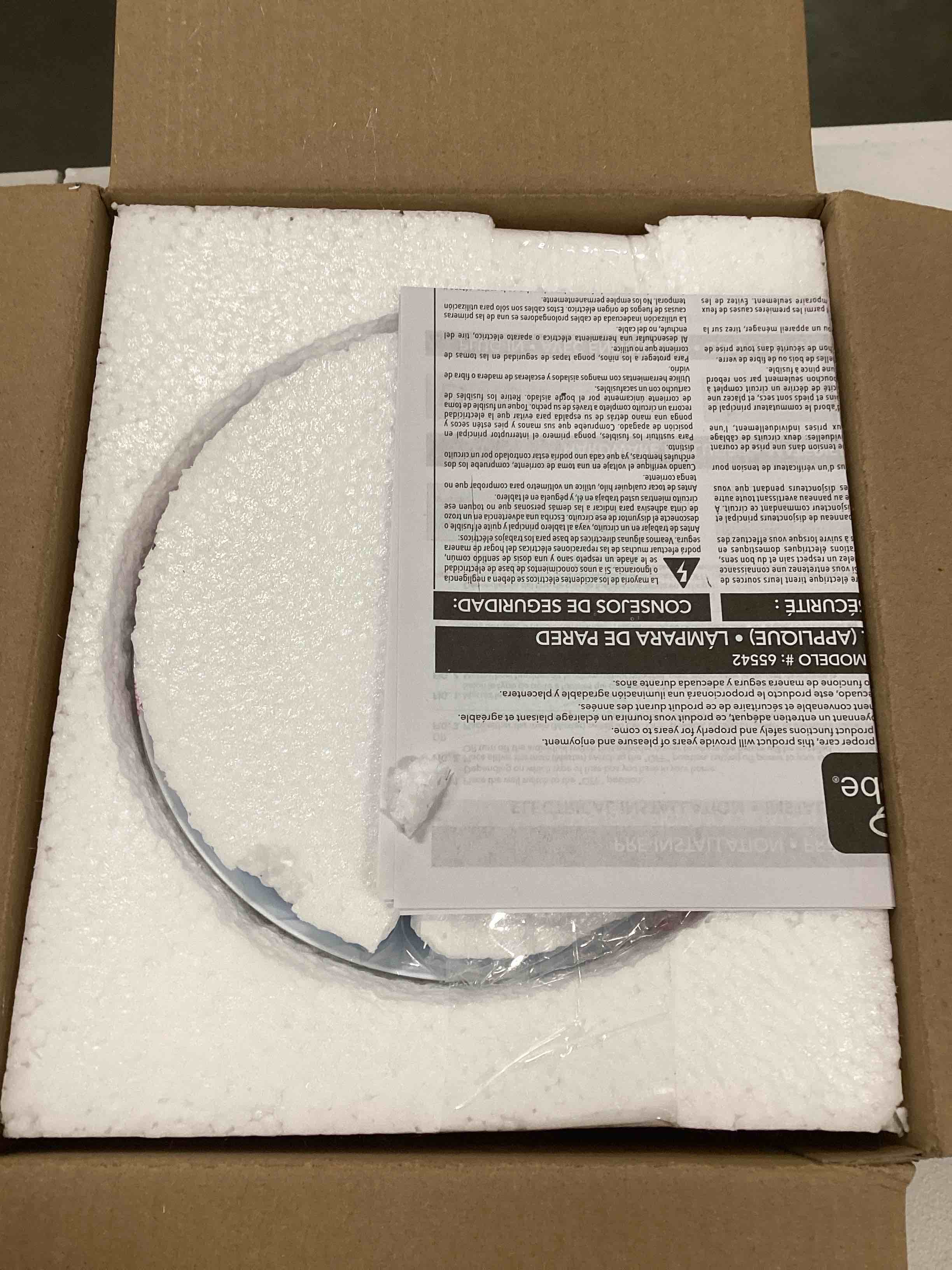 https://s3.amazonaws.com/lotting-images-prod/bidfta/TEA2320752_1744661380000.jpeg