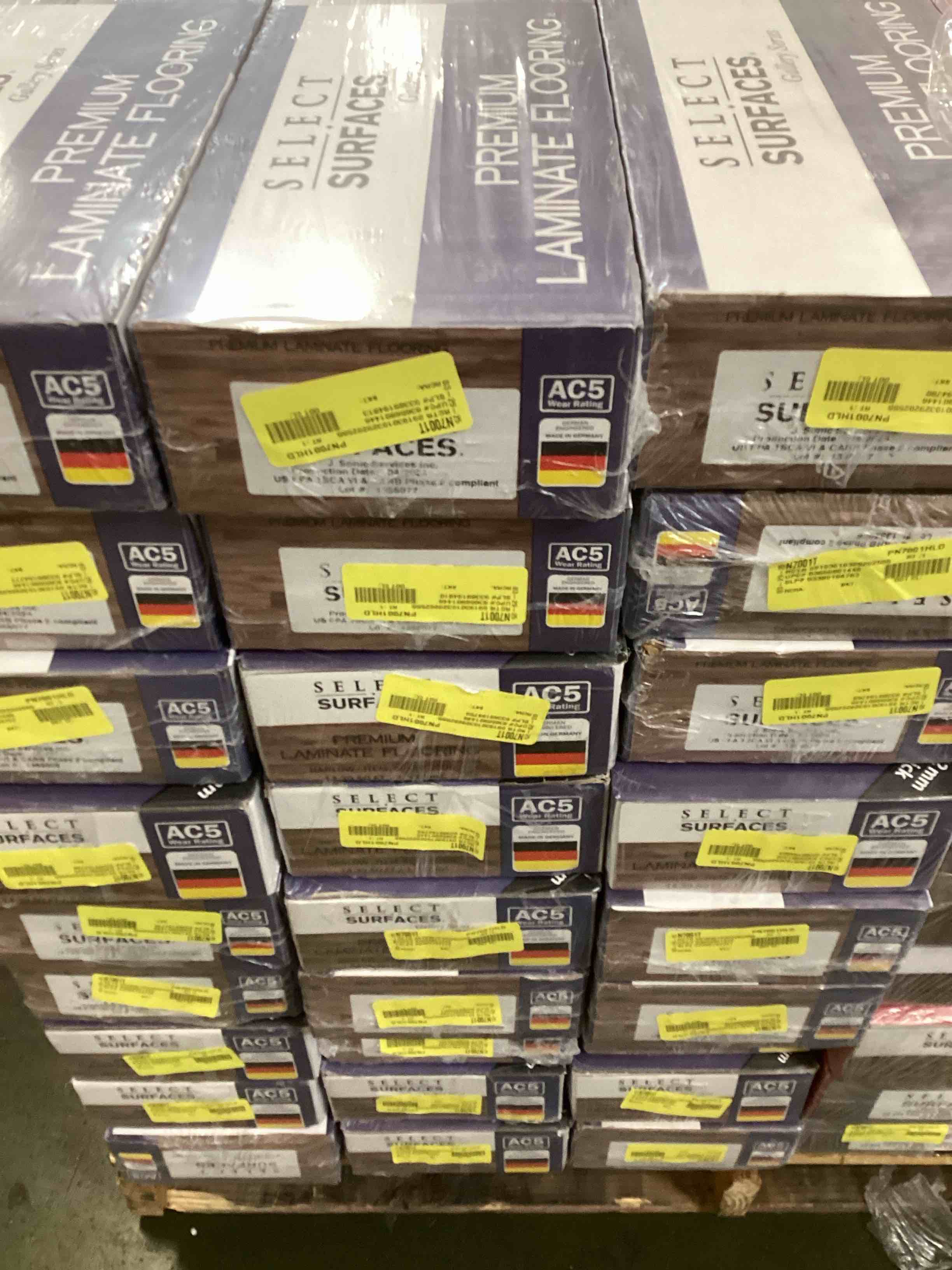 https://s3.amazonaws.com/lotting-images-prod/bidfta/TEA2321380_1746026685389.jpeg