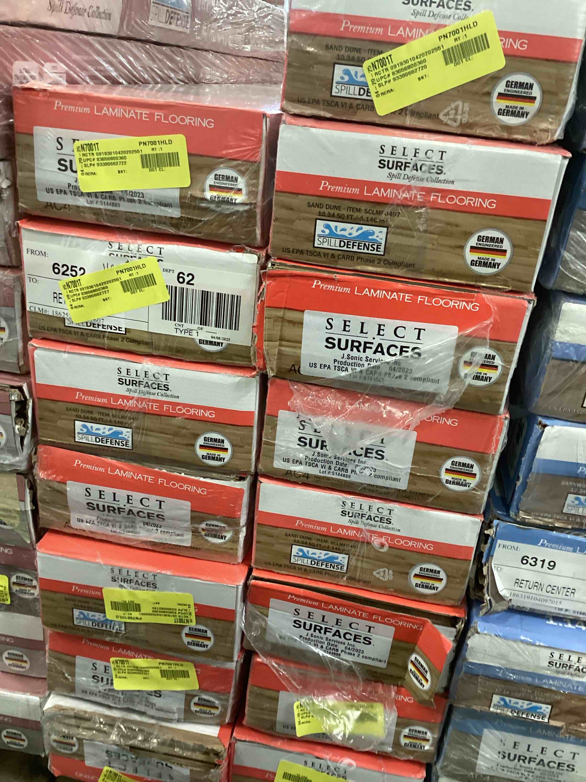 https://s3.amazonaws.com/lotting-images-prod/bidfta/TEA2321385_1746027958576.jpeg