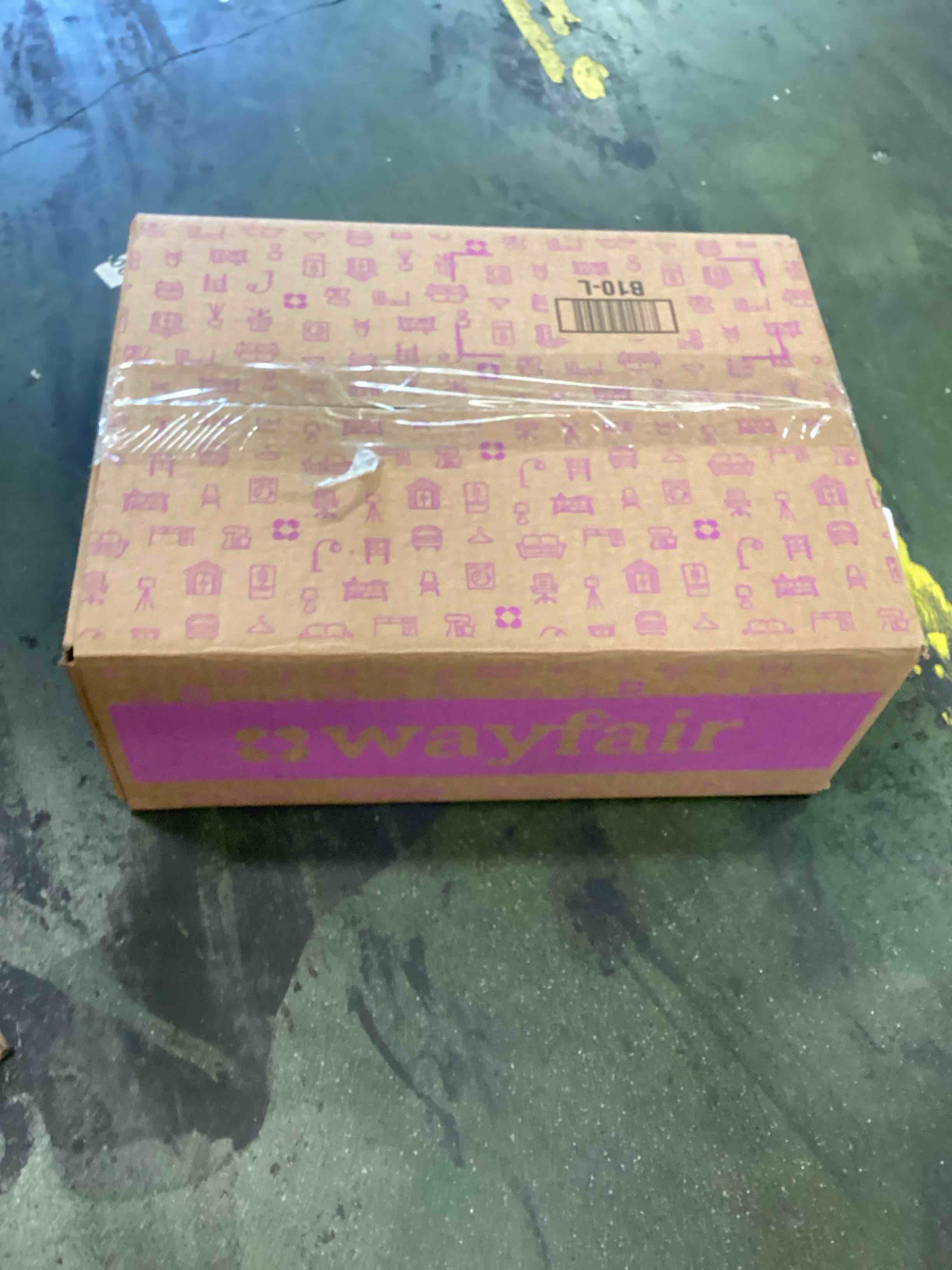 https://s3.amazonaws.com/lotting-images-prod/bidfta/TEA2321419_1746043514322.jpeg