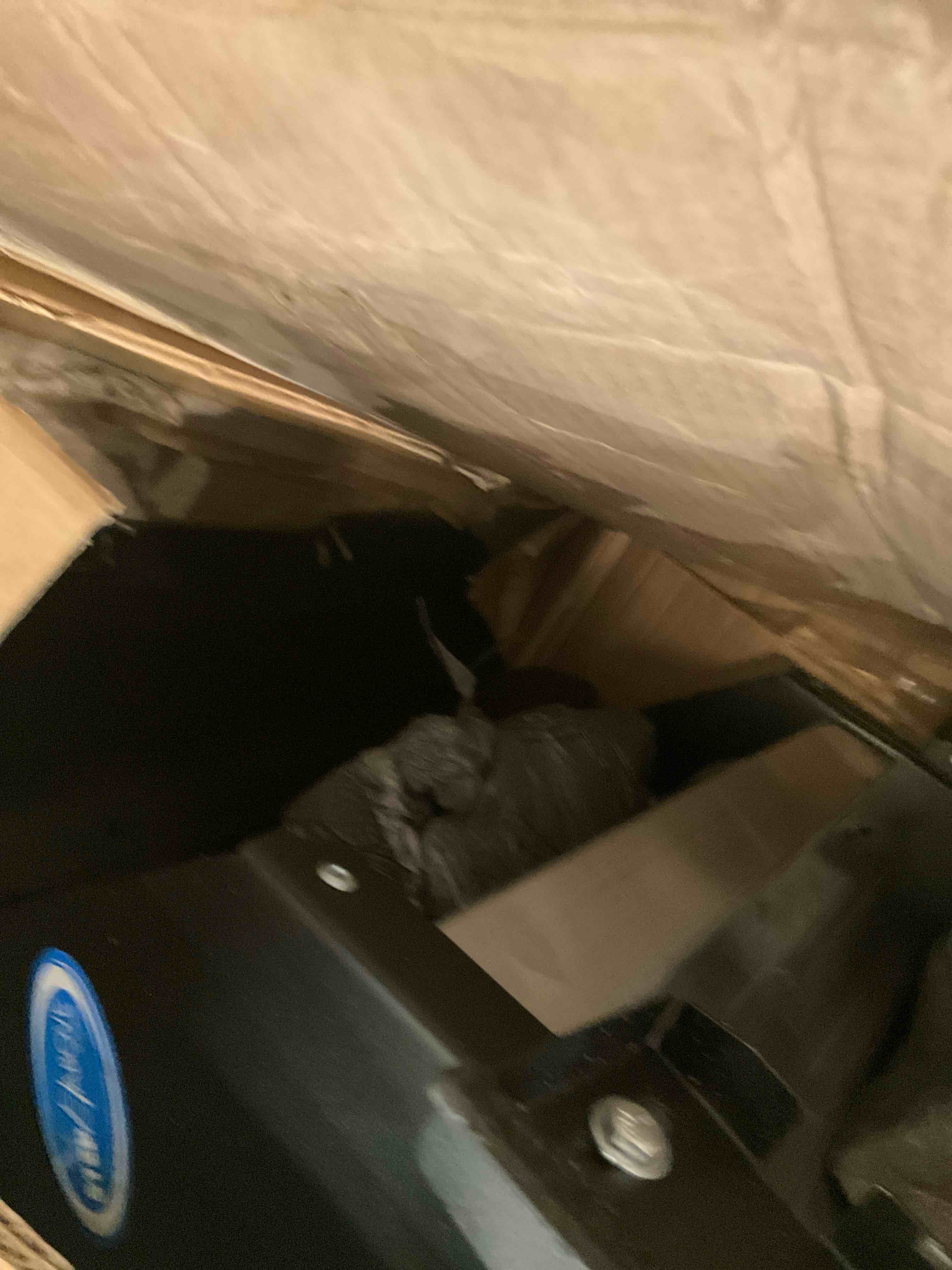 https://s3.amazonaws.com/lotting-images-prod/bidfta/TEA2344136_1752076279523.jpeg