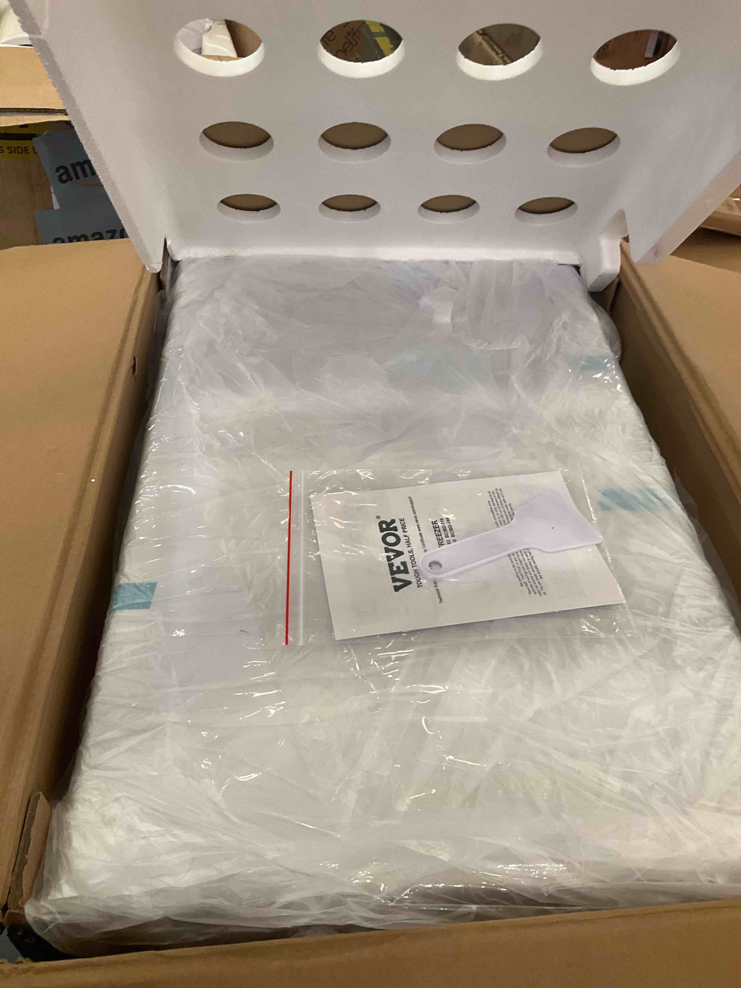 https://s3.amazonaws.com/lotting-images-prod/bidfta/TEA2344139_1752076427394.jpeg
