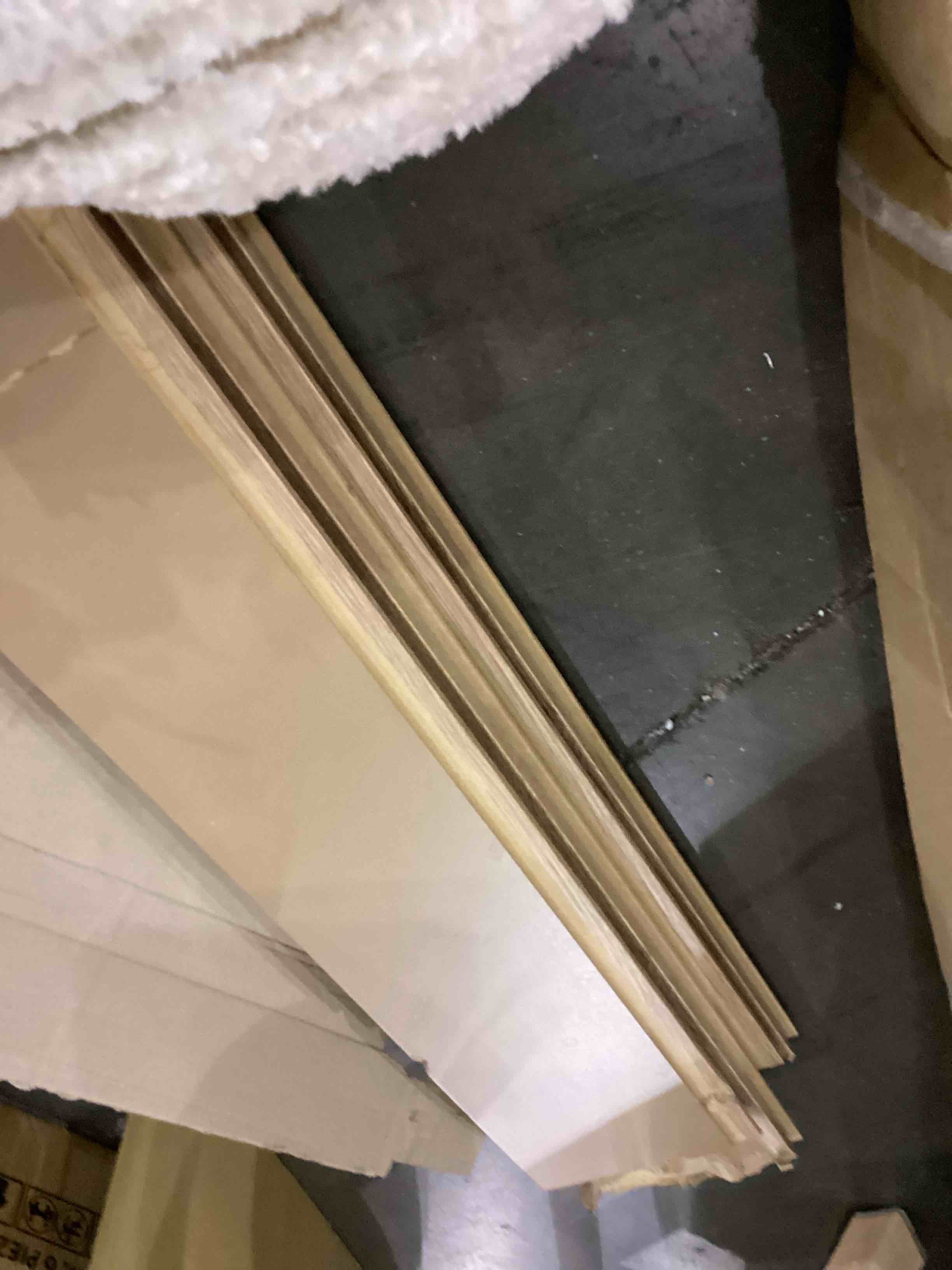 https://s3.amazonaws.com/lotting-images-prod/bidfta/TEA2344356_1752173414099.jpeg