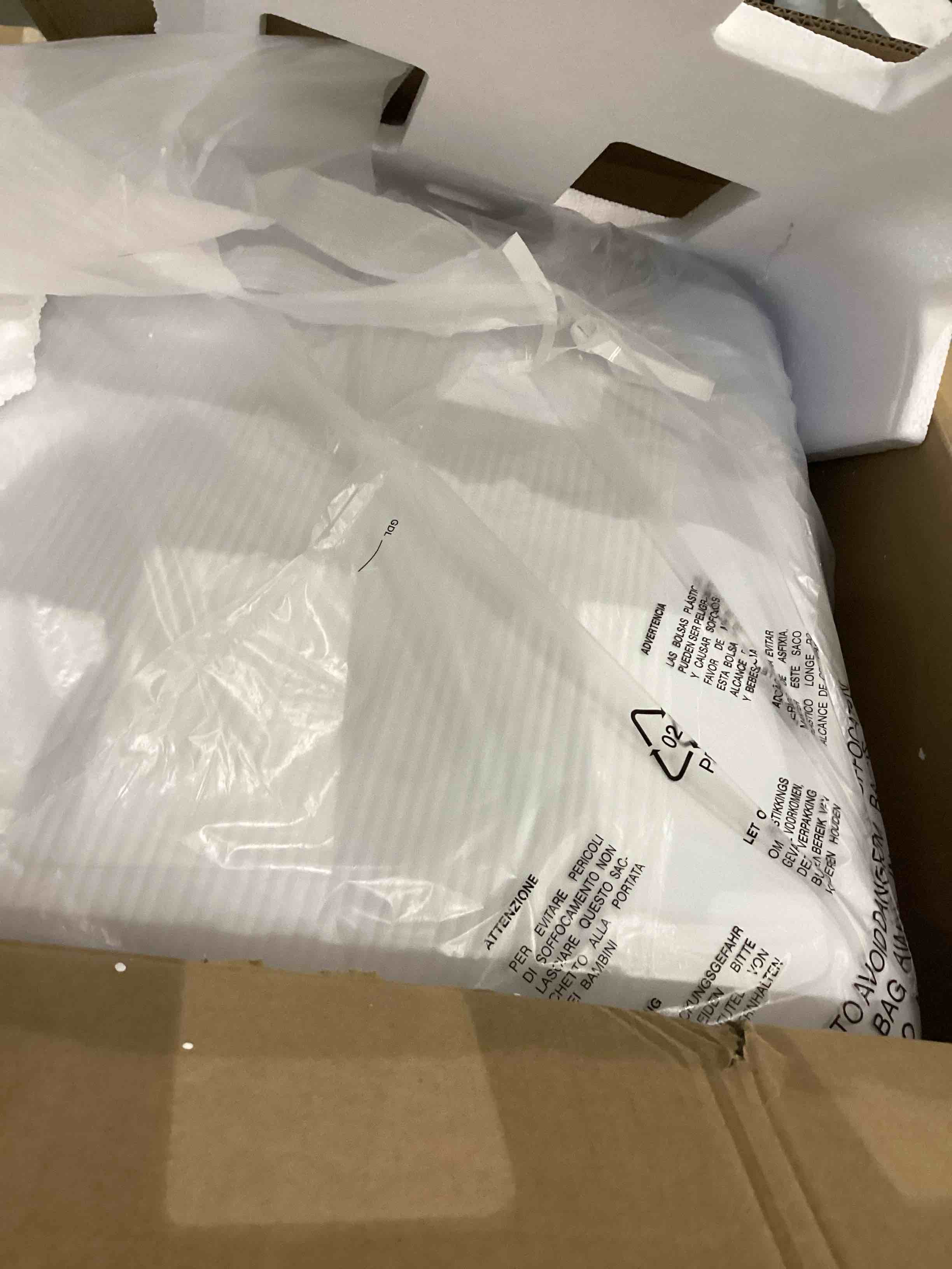 https://s3.amazonaws.com/lotting-images-prod/bidfta/TEA2344379_1752232303998.jpeg