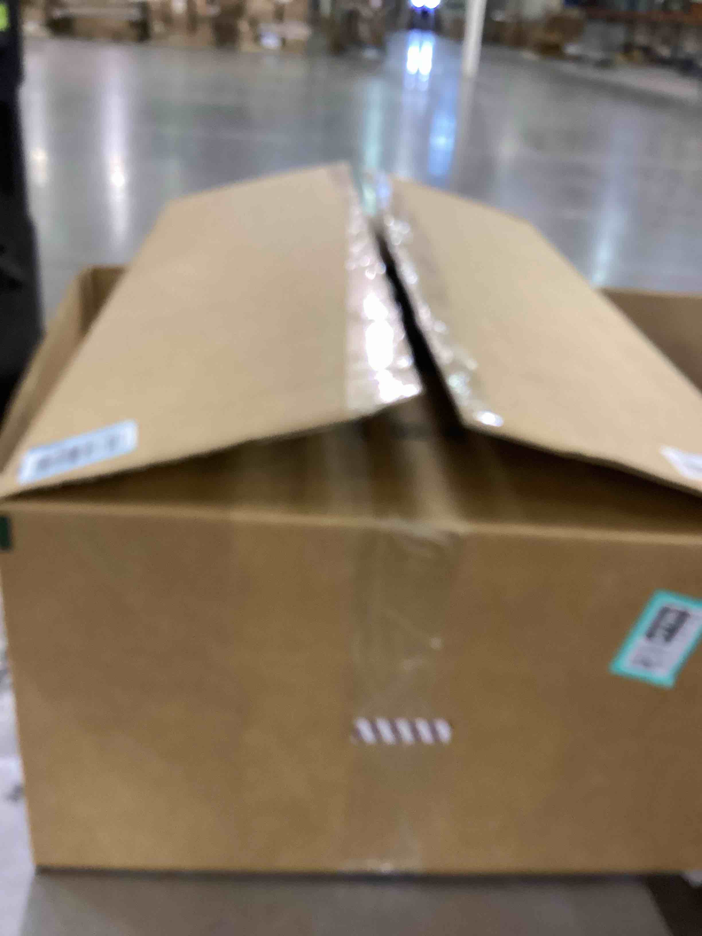 https://s3.amazonaws.com/lotting-images-prod/bidfta/TEA2344705_1752594984095.jpeg