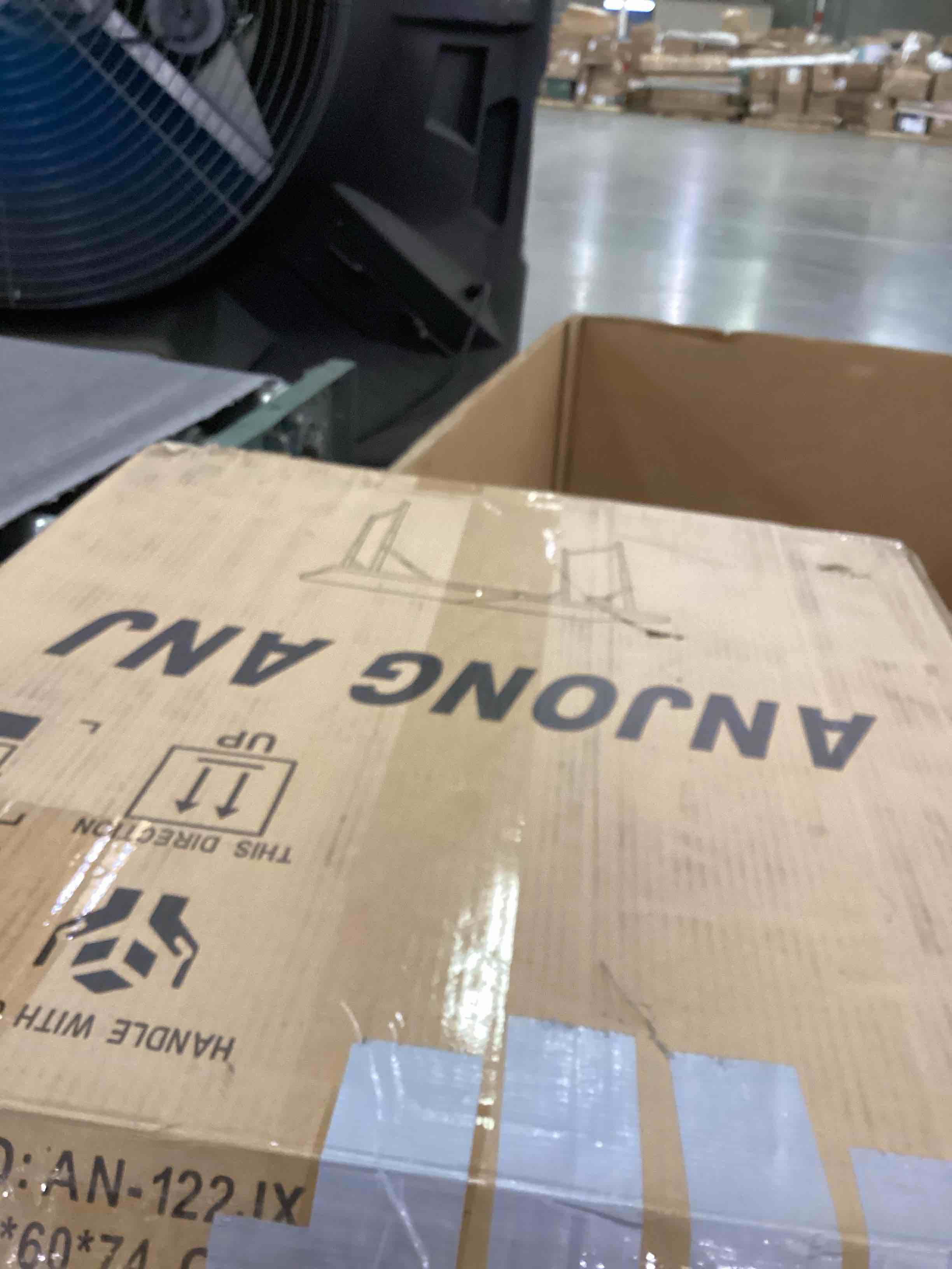 https://s3.amazonaws.com/lotting-images-prod/bidfta/TEA2344755_1752600952630.jpeg