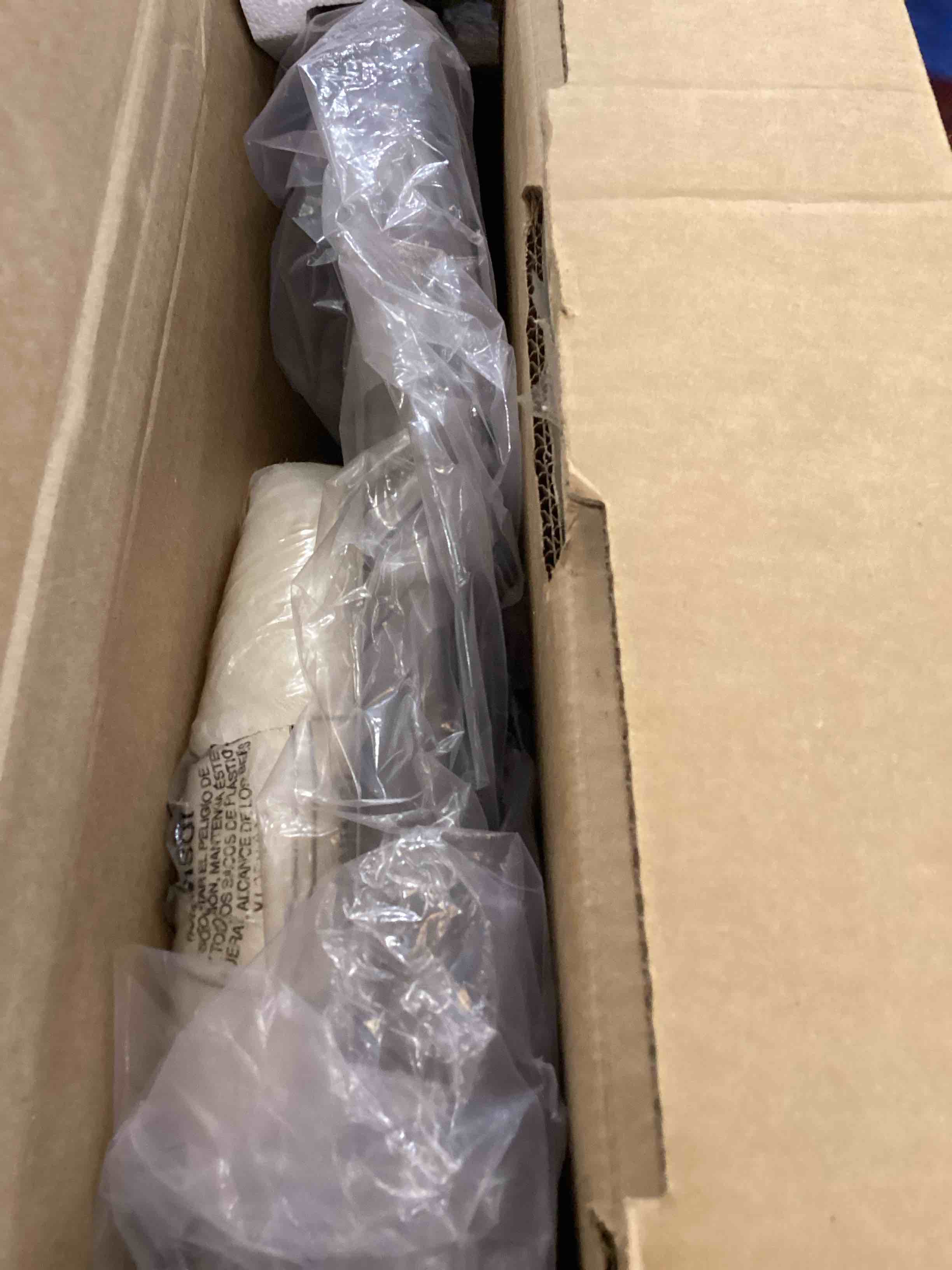 https://s3.amazonaws.com/lotting-images-prod/bidfta/TEA2344775_1752603856709.jpeg