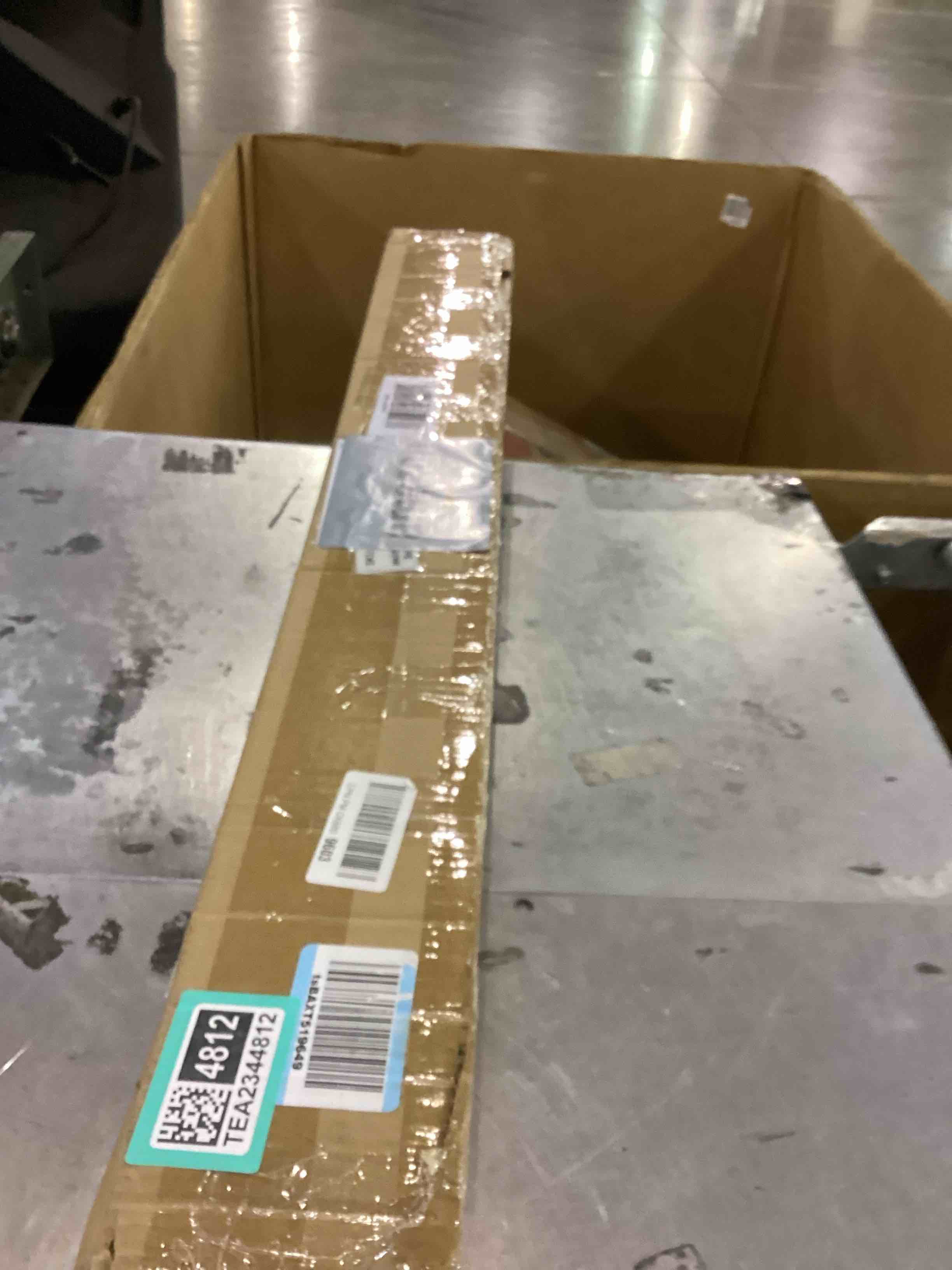 https://s3.amazonaws.com/lotting-images-prod/bidfta/TEA2344812_1752663955347.jpeg