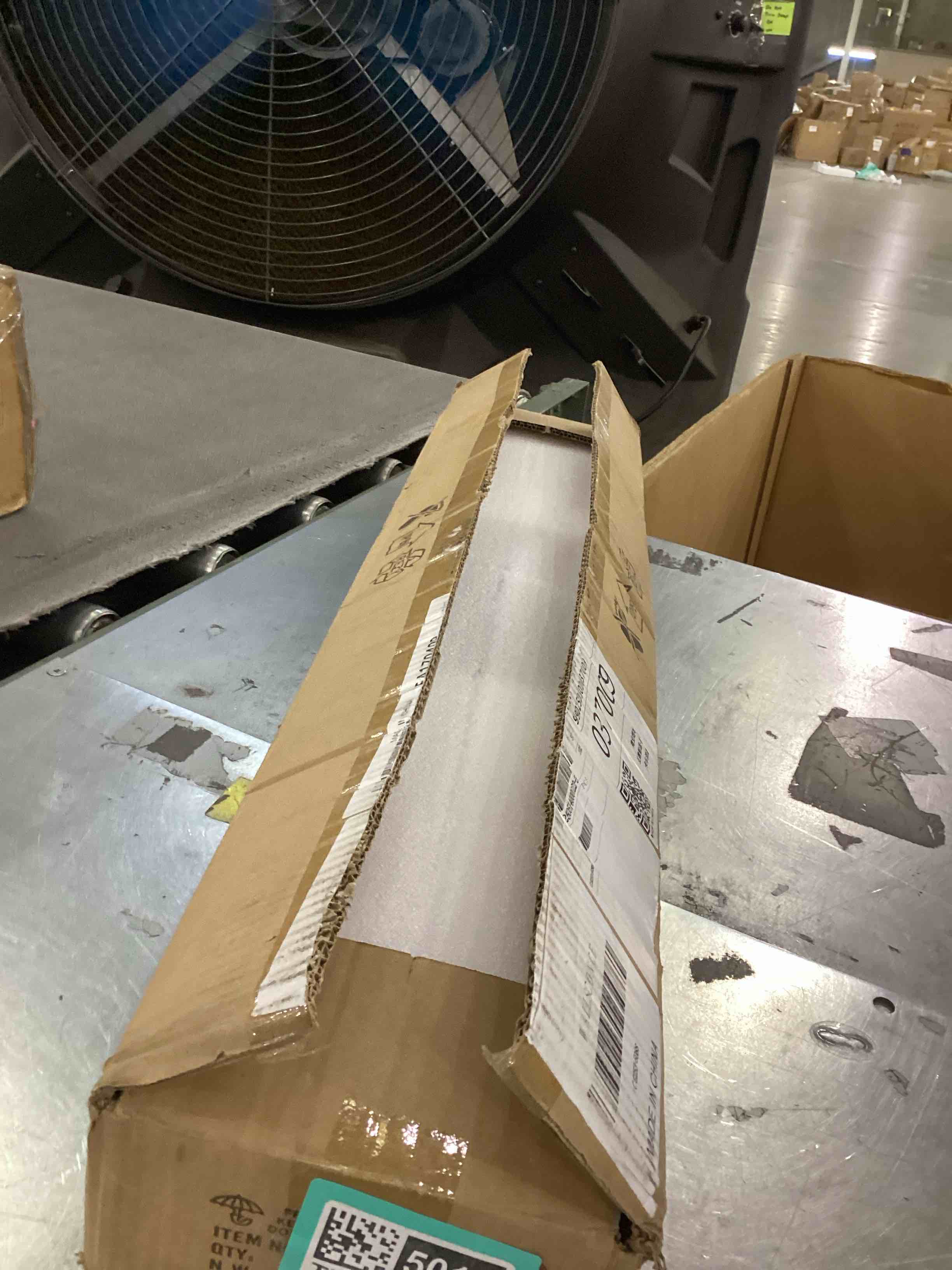 https://s3.amazonaws.com/lotting-images-prod/bidfta/TEA2345016_1752677871753.jpeg