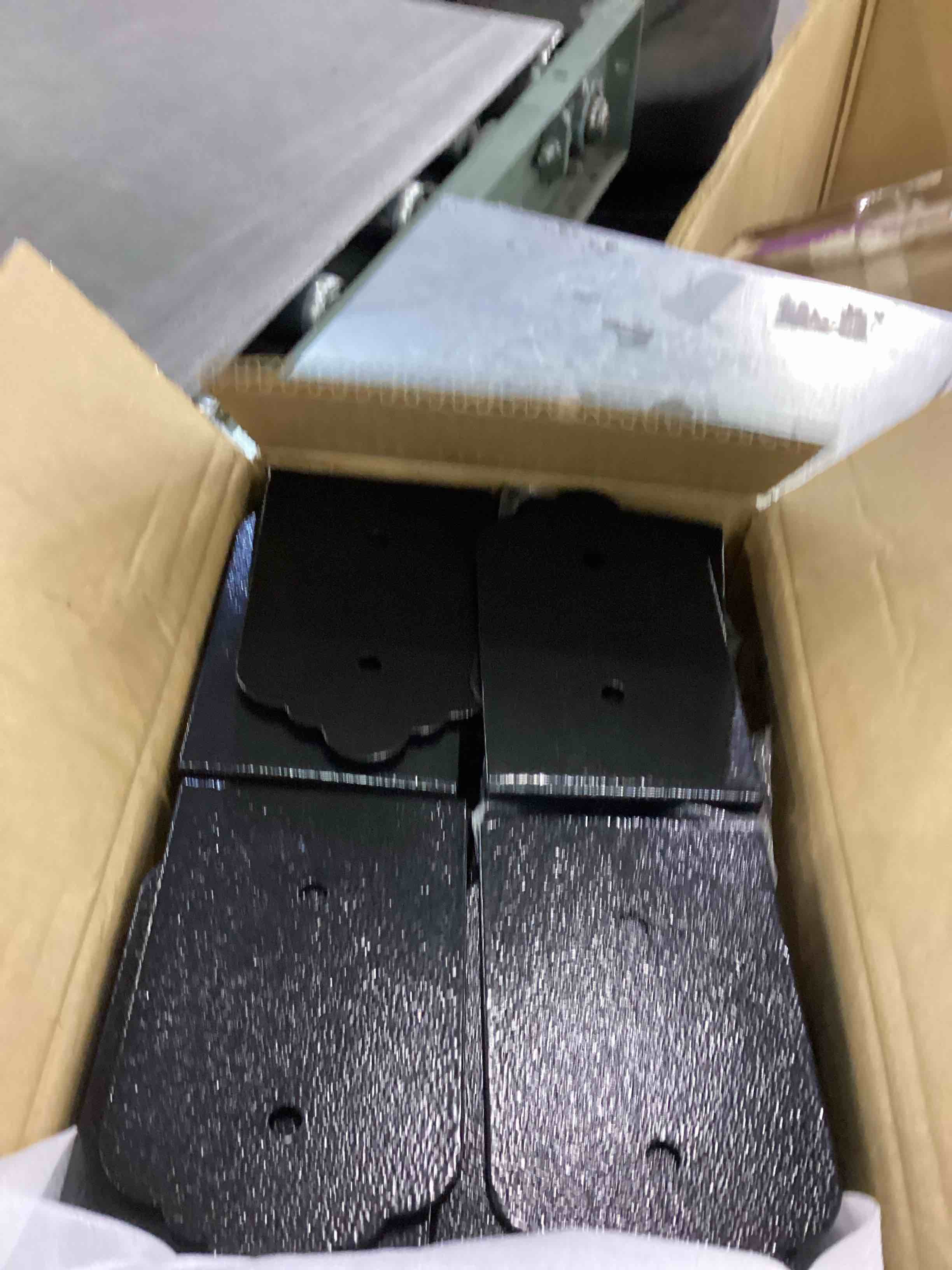 https://s3.amazonaws.com/lotting-images-prod/bidfta/TEA2345220_1752750172482.jpeg
