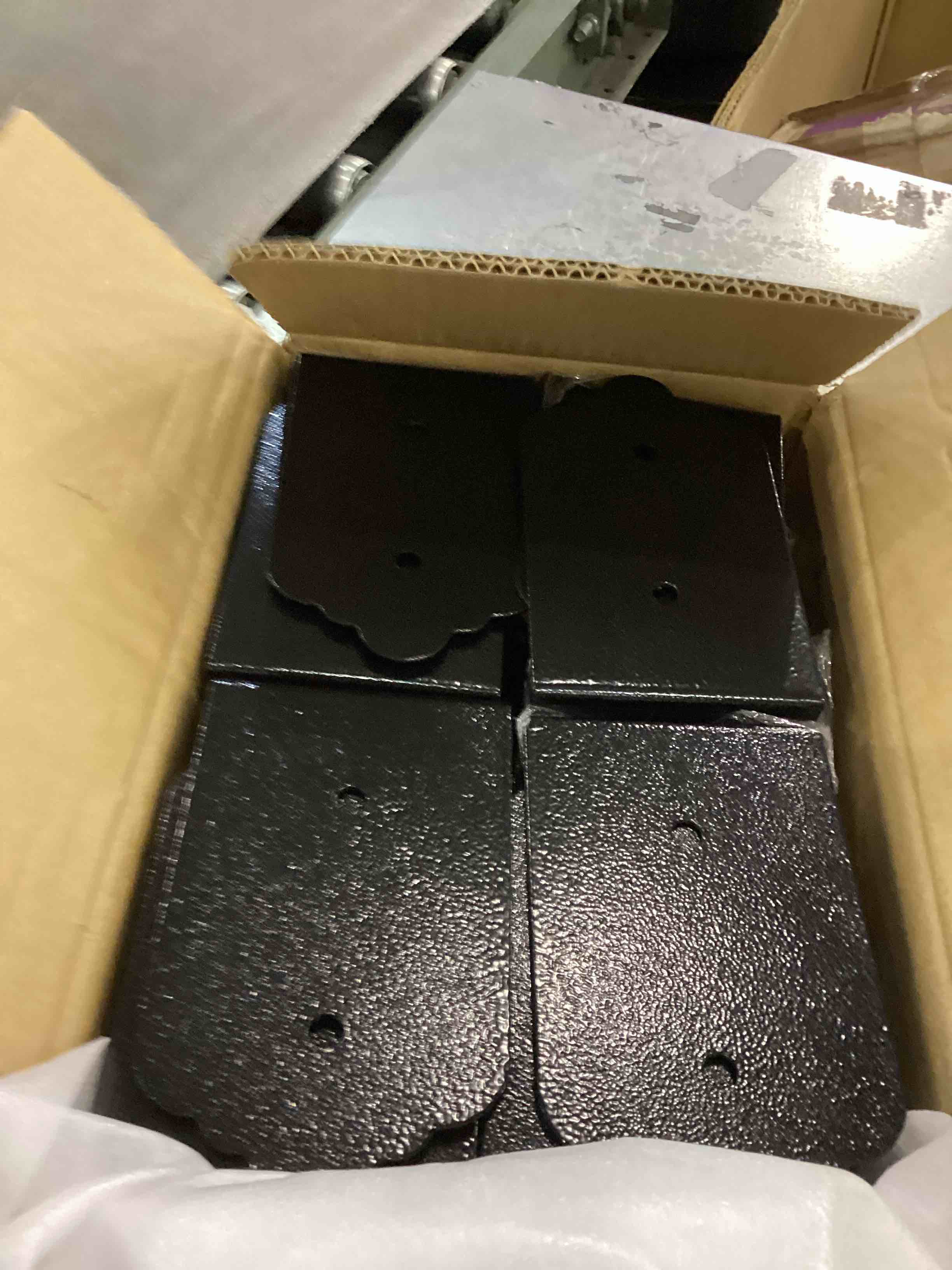 https://s3.amazonaws.com/lotting-images-prod/bidfta/TEA2345220_1752750175006.jpeg