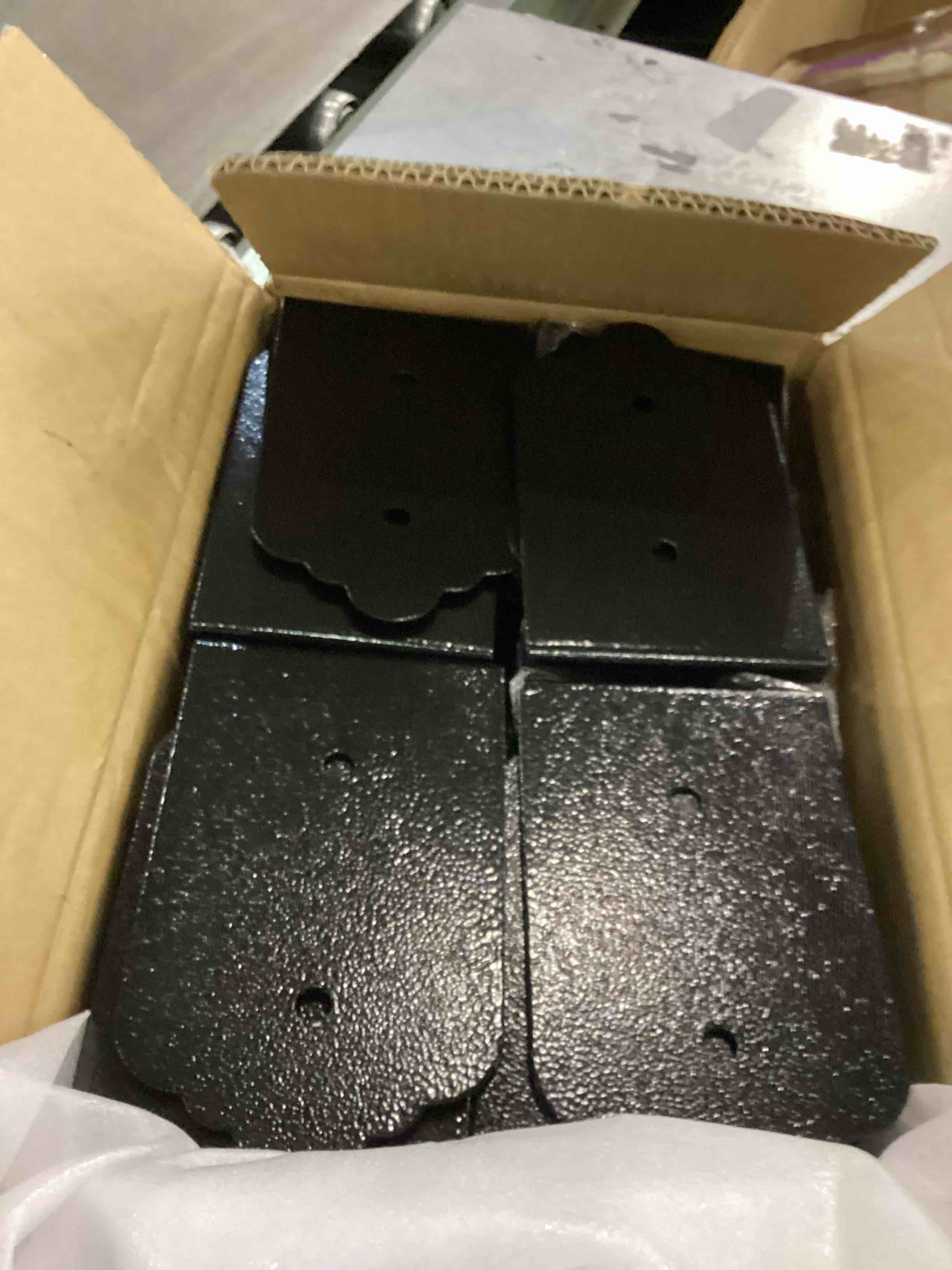 https://s3.amazonaws.com/lotting-images-prod/bidfta/TEA2345220_1752750176096.jpeg