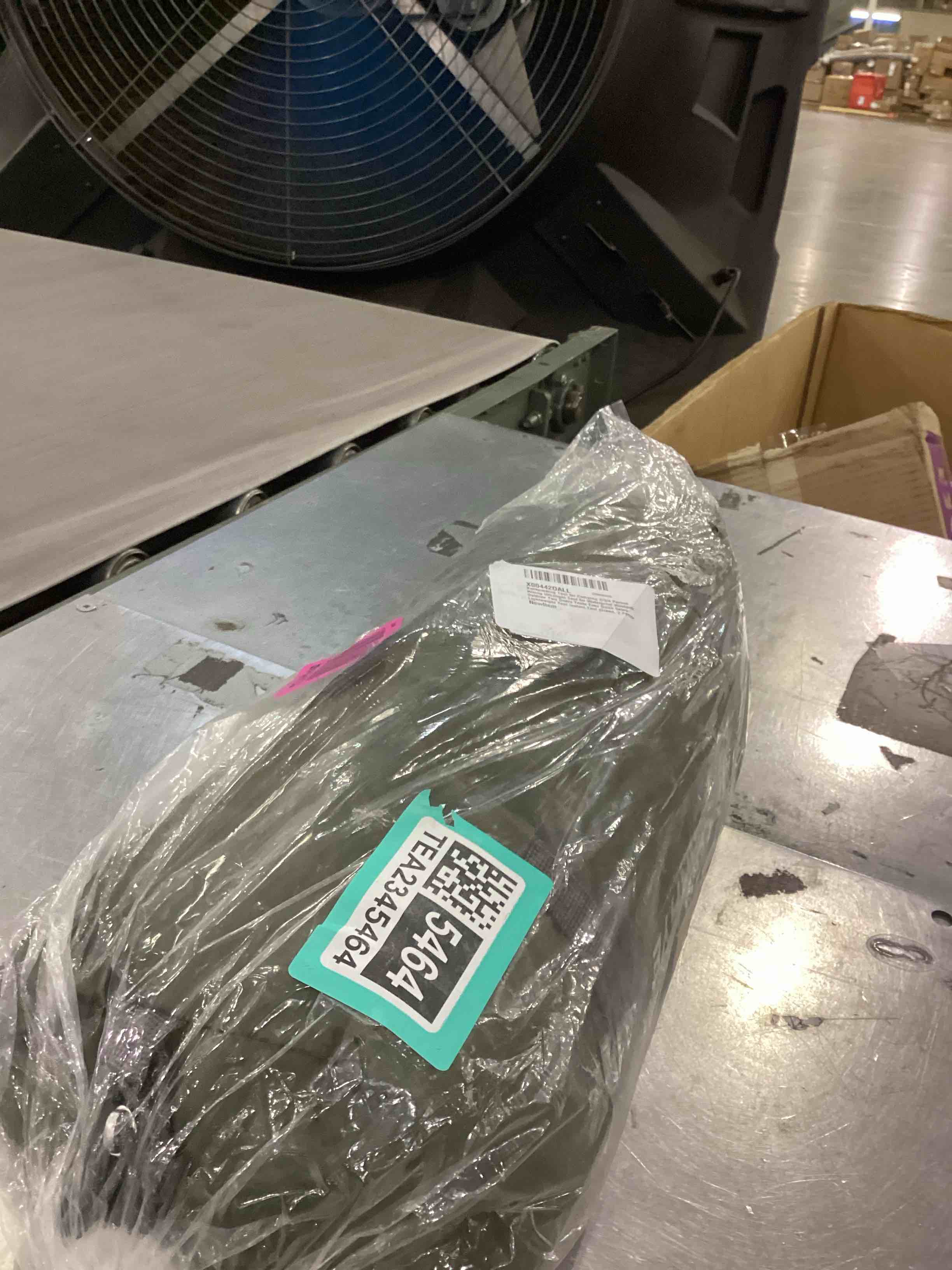 https://s3.amazonaws.com/lotting-images-prod/bidfta/TEA2345411_1752755674715.jpeg